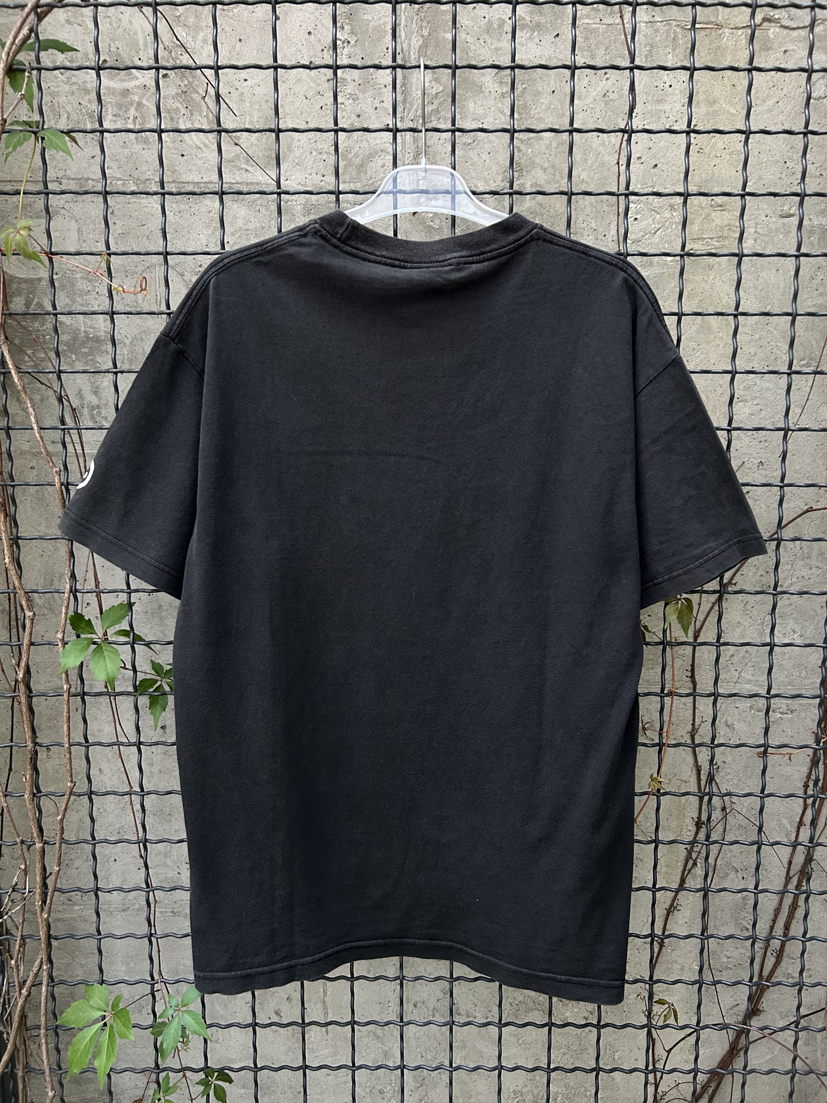 Vintage Vintage 2000s Ezekiel Skateboarding Graphic T-shirt Size US L / EU 52-54 / 3 - 2 Thumbnail