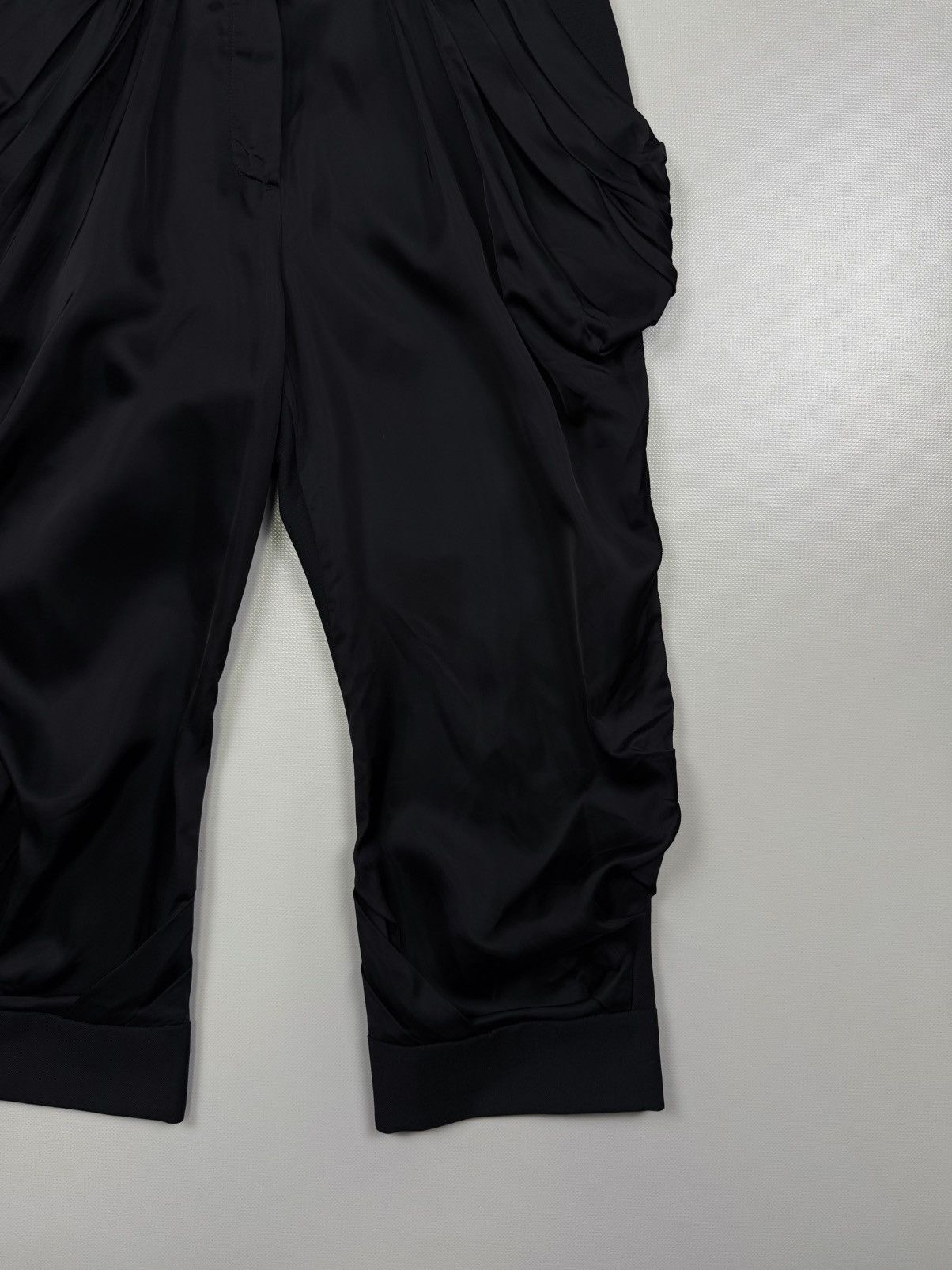 Louis Vuitton Louis Vuitton Women’s Wool Cupro Viscose Black Capri Pants Size 26" / US 2 / IT 38 - 4 Thumbnail