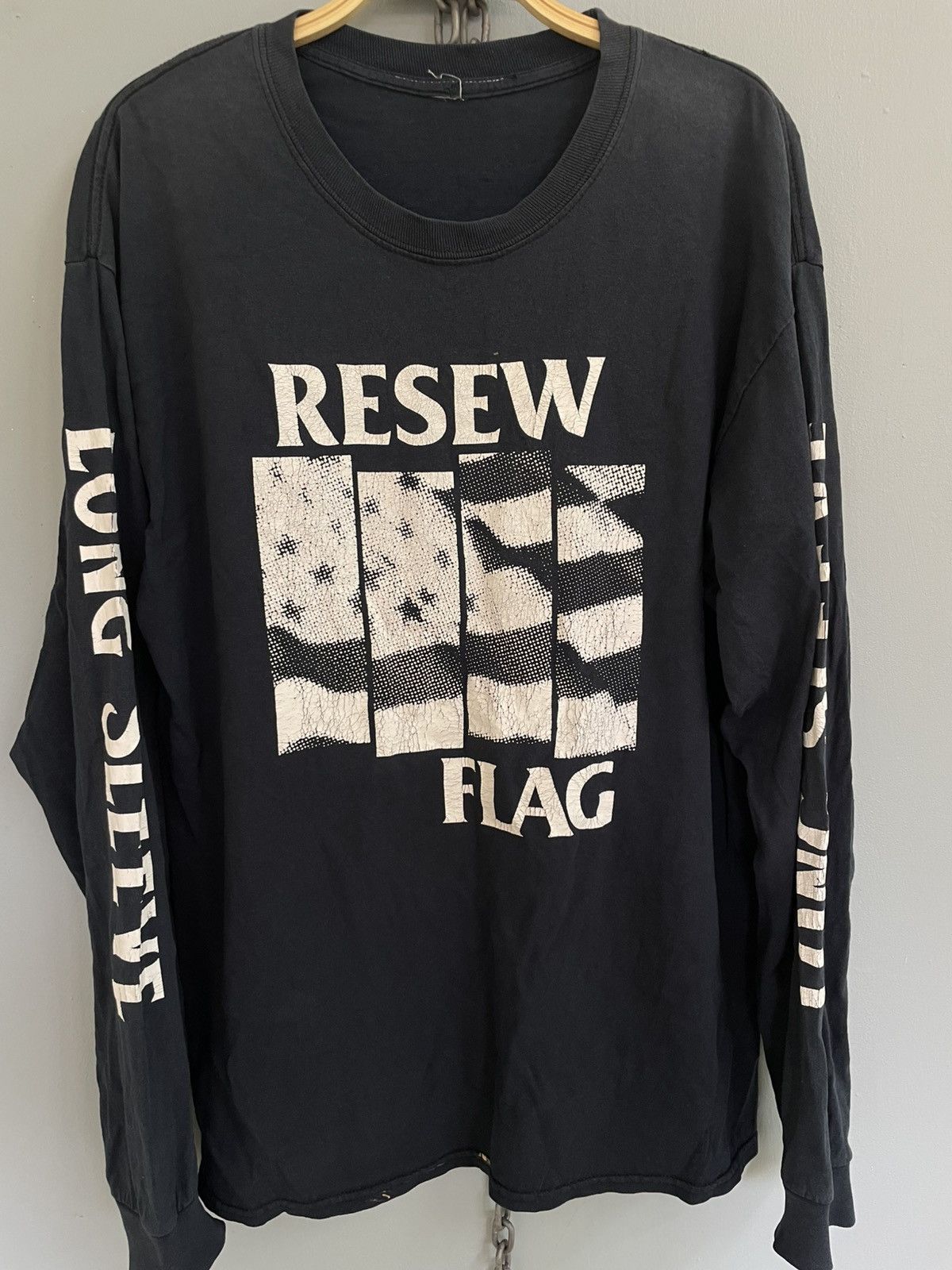Other Resew Flag long sleeve Black Flag design t shirt Size US L / EU 52-54 / 3 - 3 Thumbnail