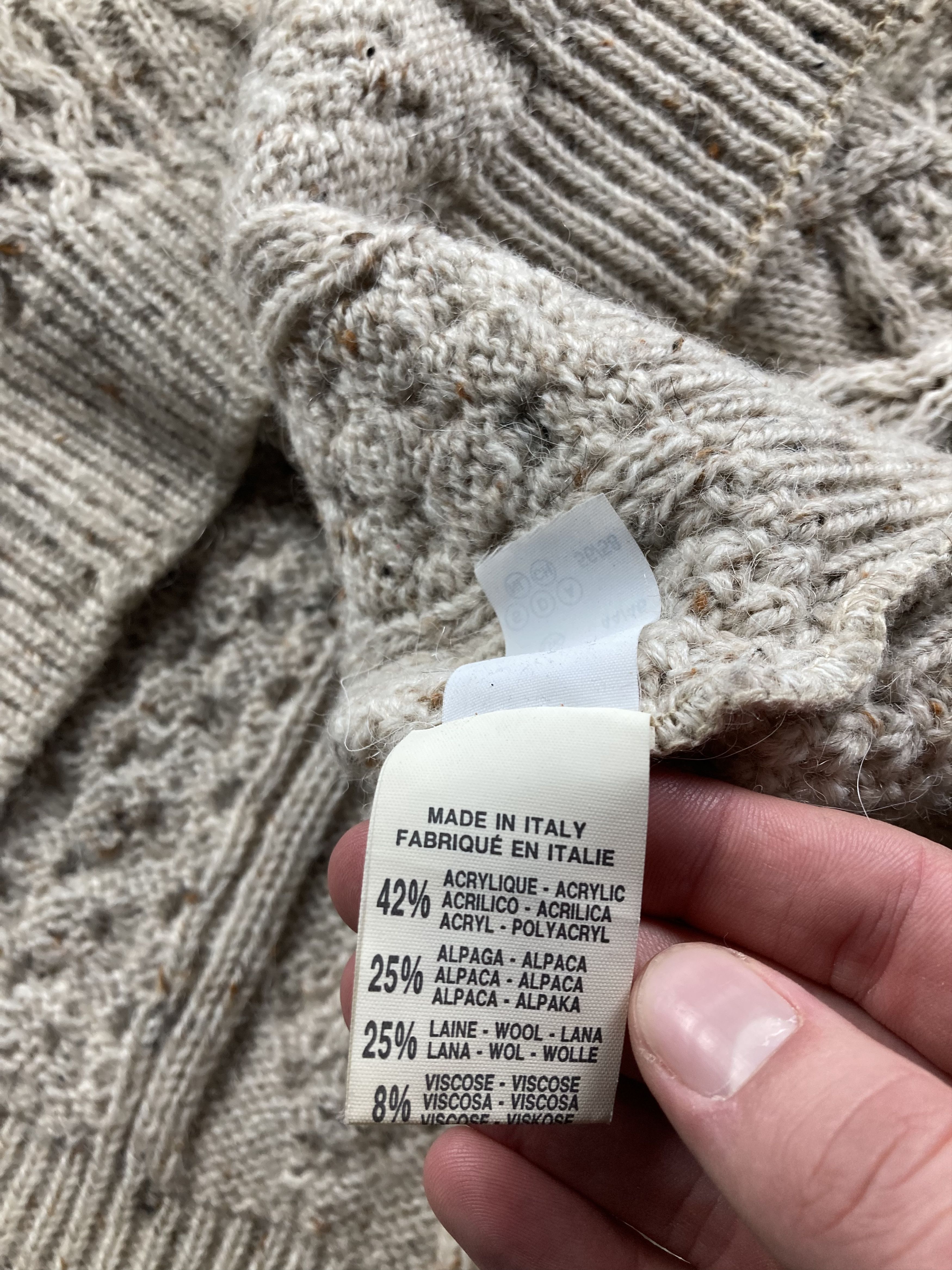 Vintage Vintage Irish Wool hand knitted beige aran sweater italy Size US L / EU 52-54 / 3 - 6 Thumbnail