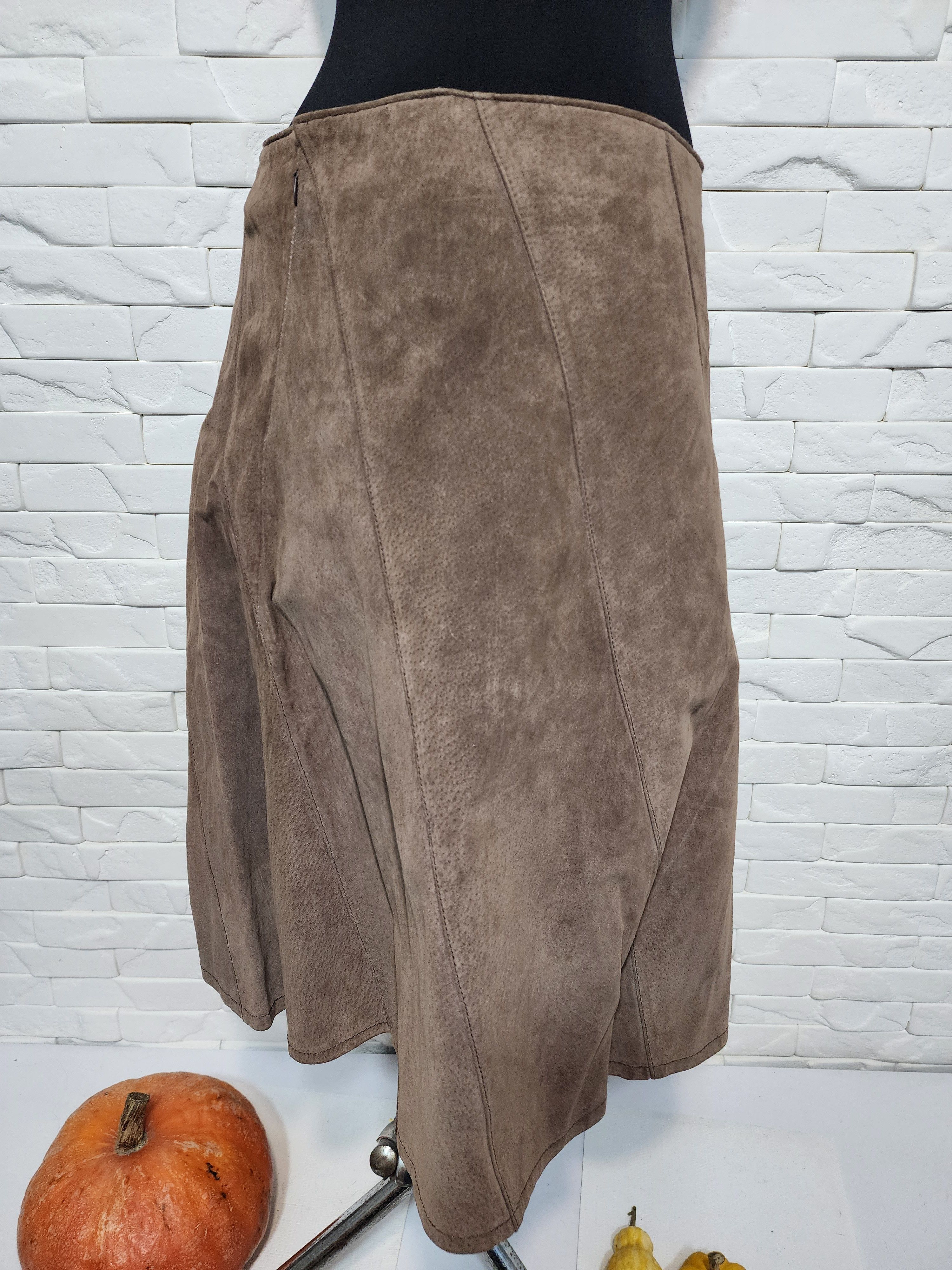 Genuine Leather Brown Suede Leather Skirt: 37" Waist Size 37" - 5 Thumbnail