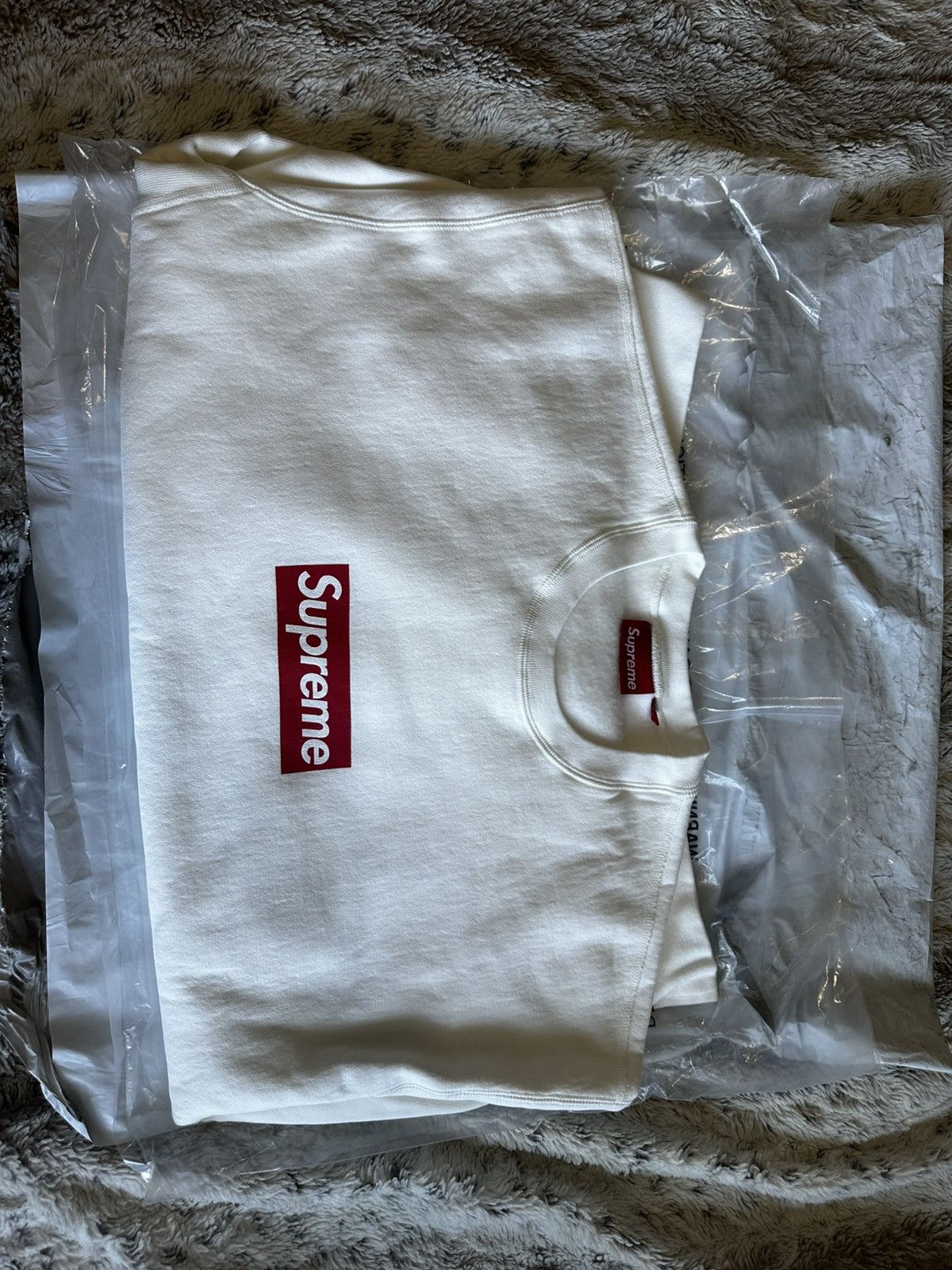 【Supreme】★Supreme Washed Box Logo Crewneck White - 25SS★ Supreme Washed Box Logo Crewneck 'White' (SS25) — Kick Game