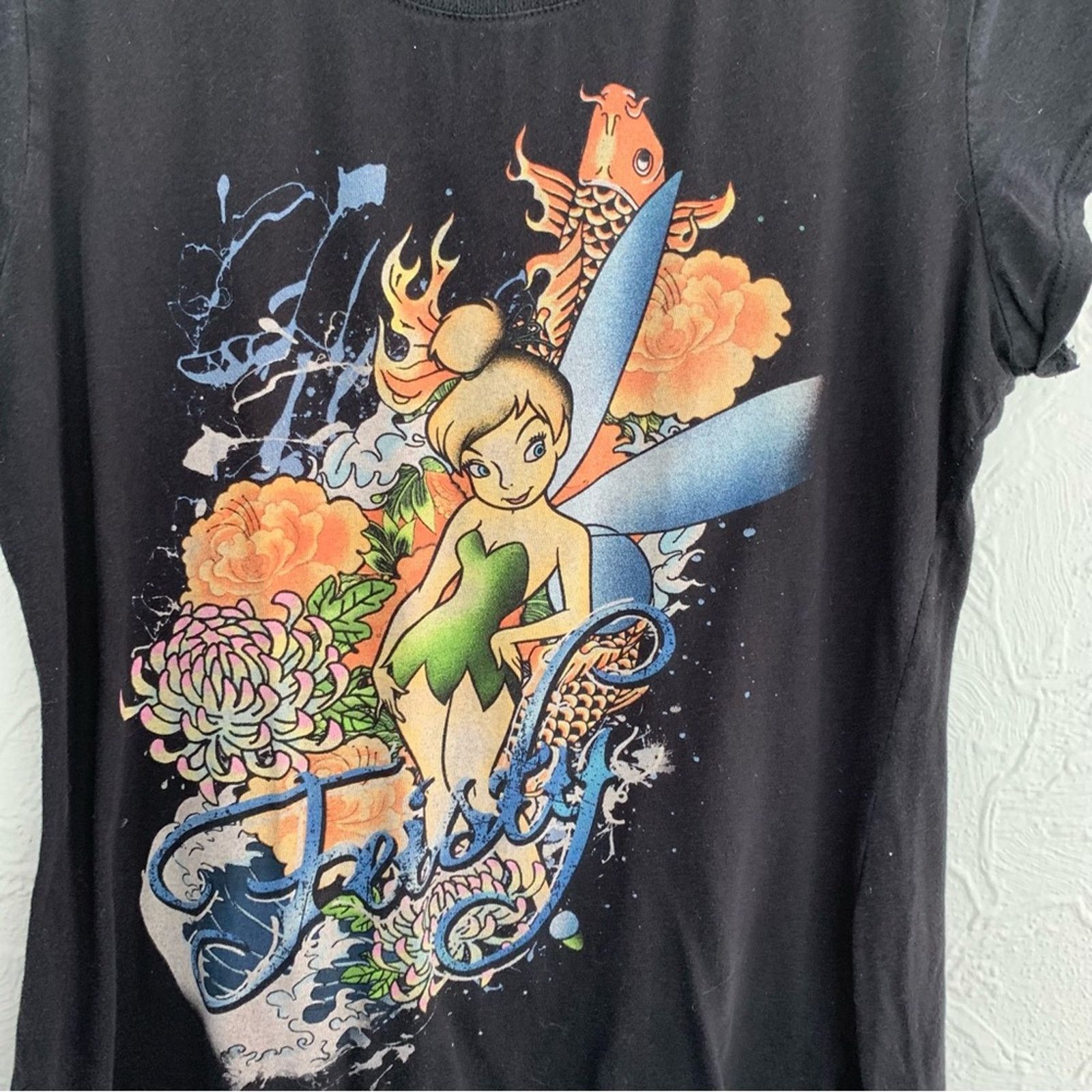 Disney DISNEY FEISTY TINKERBELL JUNIORS TEE SHIRT SIZE XL NICE Size XL / US 12-14 / IT 48-50 - 2 Thumbnail