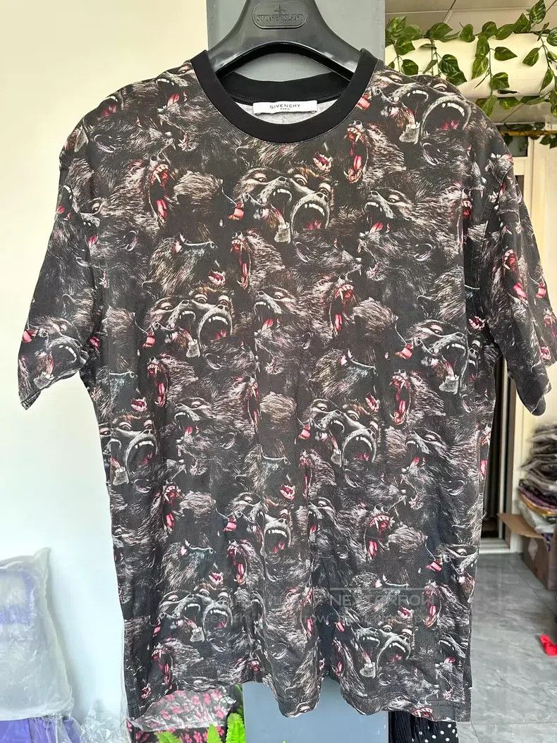 Givenchy Givenchy All-over print gorilla ape short sleeve Size US S / EU 44-46 / 1 - 1 Thumbnail