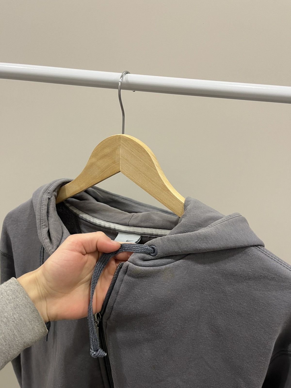 Nike 90s Nike Vintage Zip Hoodie Grey Small Swoosh Embroidered Size US L / EU 52-54 / 3 - 6 Thumbnail
