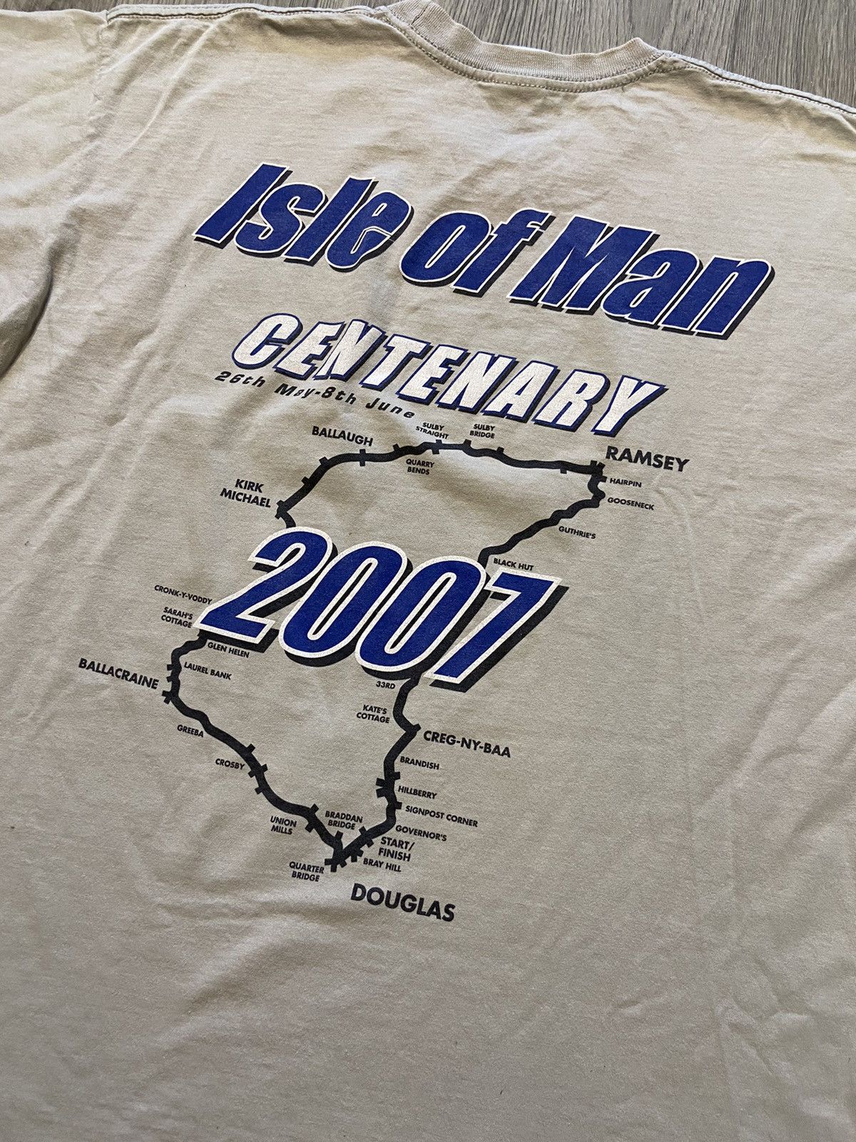 Vintage Vintage 2007 Isle of Man Racing T Shirt motorcycle tee Size US L / EU 52-54 / 3 - 4 Thumbnail