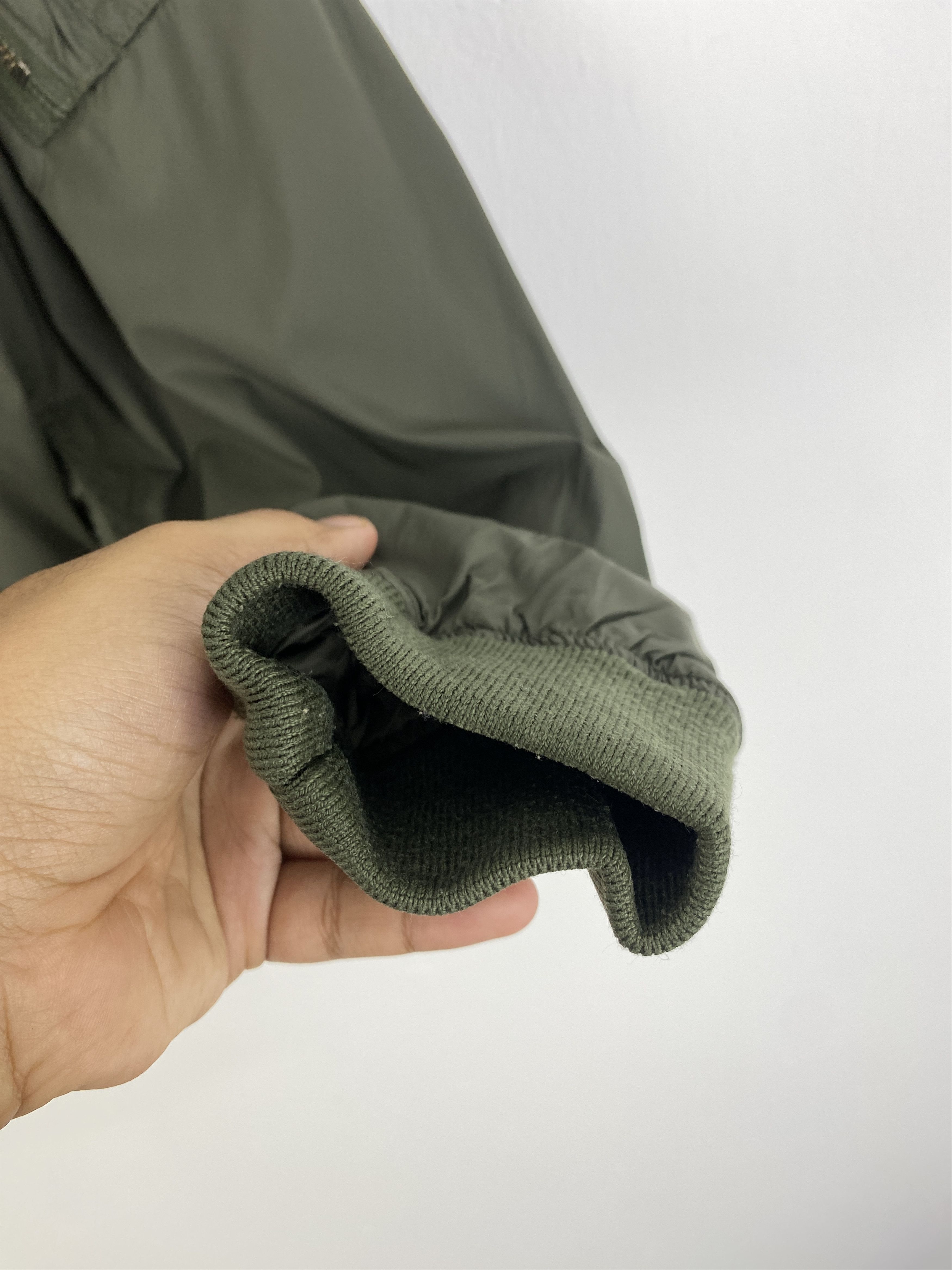 Uniqlo Uniqlo MA-1 Bomber Zipper Jacket JA0191 Size US L / EU 52-54 / 3 - 9 Thumbnail