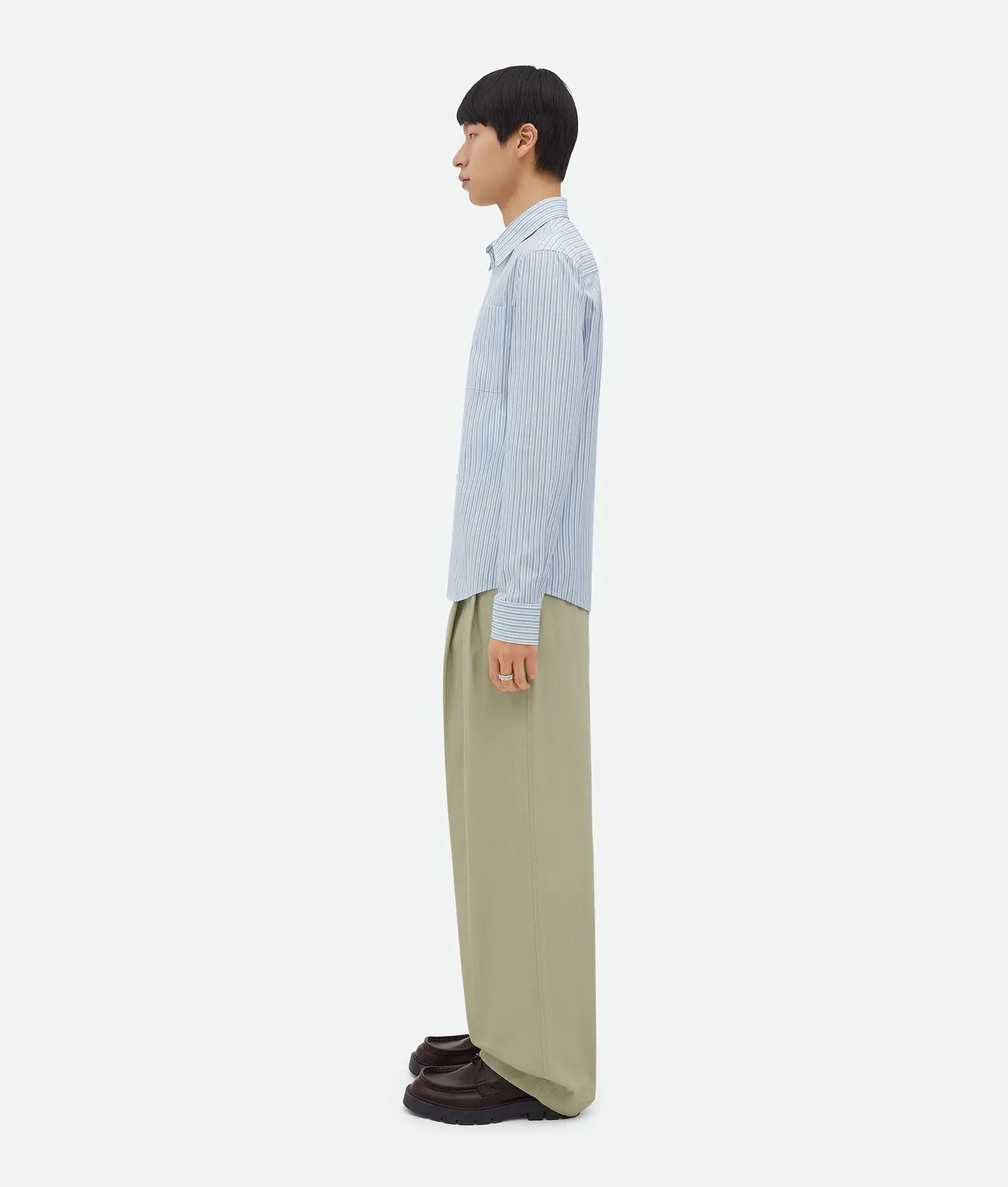 Bottega Veneta o1loc1c0325 744350 Relaxed Fit Cotton Shirt in White/Blue Size US L / EU 52-54 / 3 - 2 Thumbnail