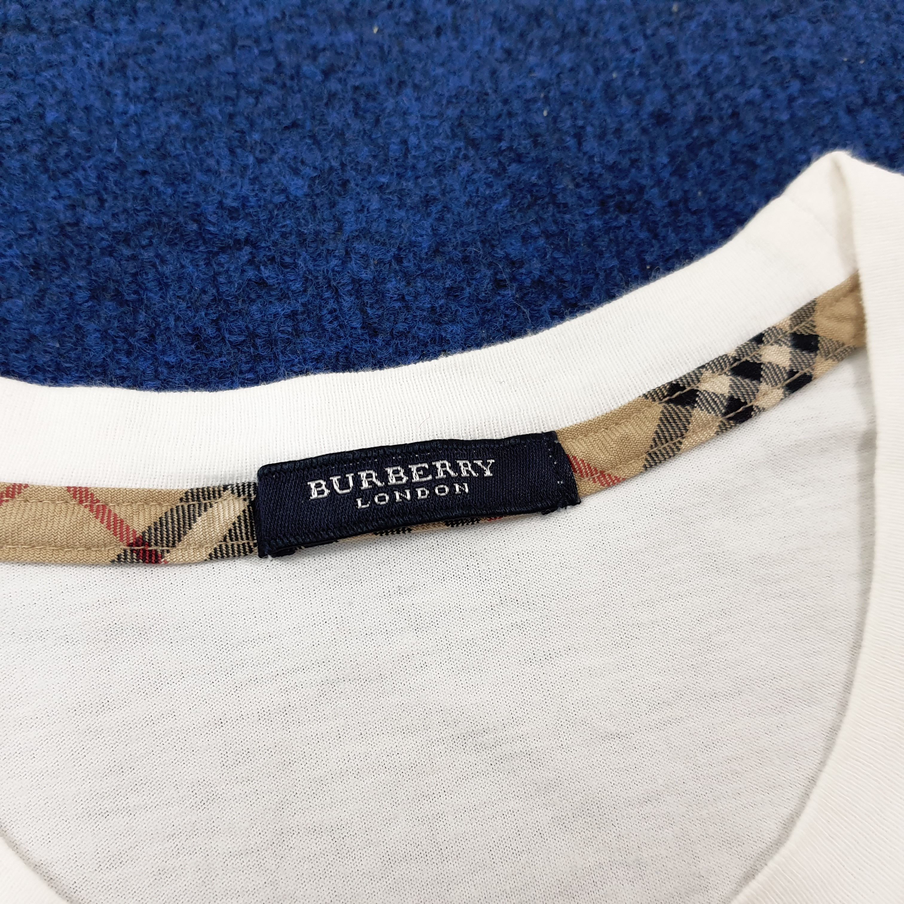 Burberry × Vintage Vintage Burberry London Nova Check Designer Tshirt Size US M / EU 48-50 / 2 - 4 Thumbnail