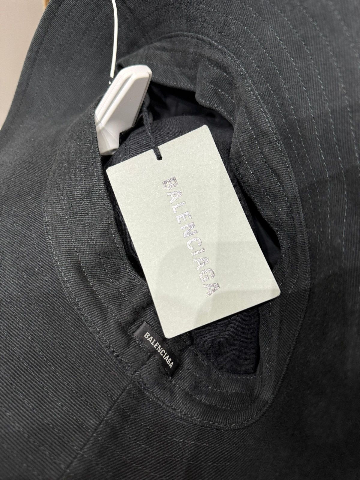 Balenciaga Balenciaga Logo Embroidery Bucket Hat Size ONE SIZE - 3 Thumbnail