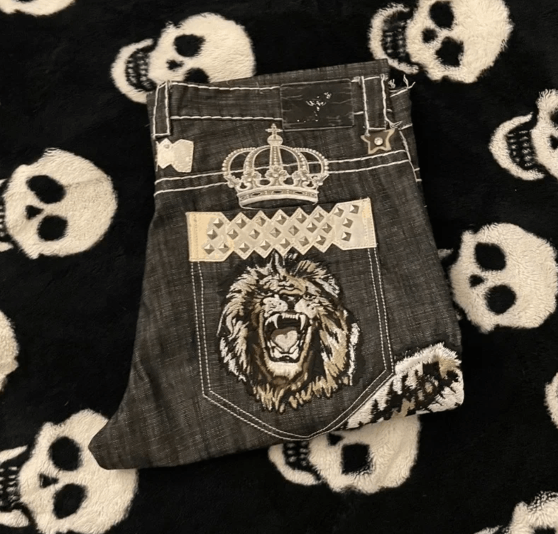 Japanese Brand Embroidery Baggy Jeans Size US 34 / EU 50 - 2 Thumbnail