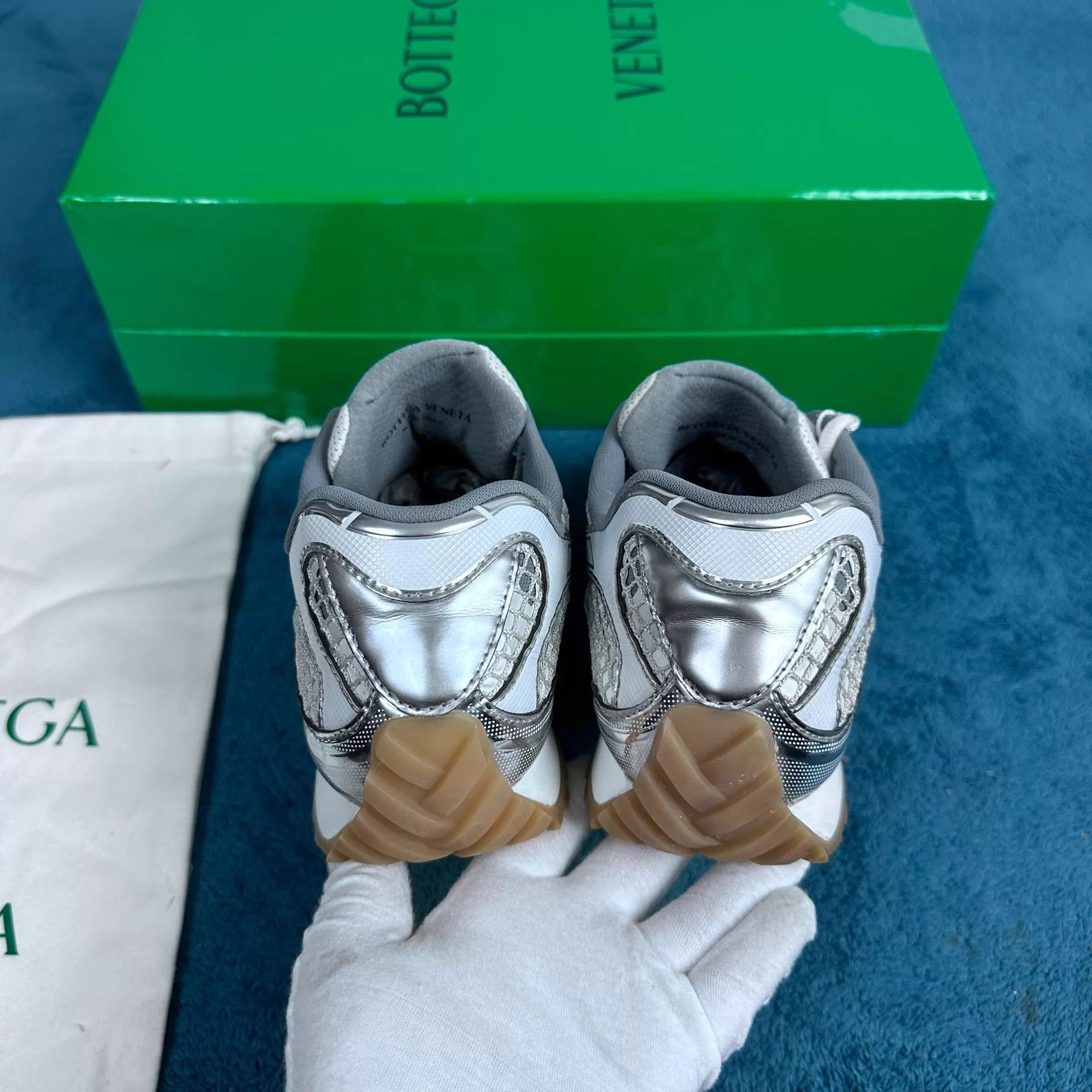 Bottega Veneta Bv Orbit Low-Top Casual Sneakers Silver/White 42 Size US 9 / EU 42 - 4 Thumbnail