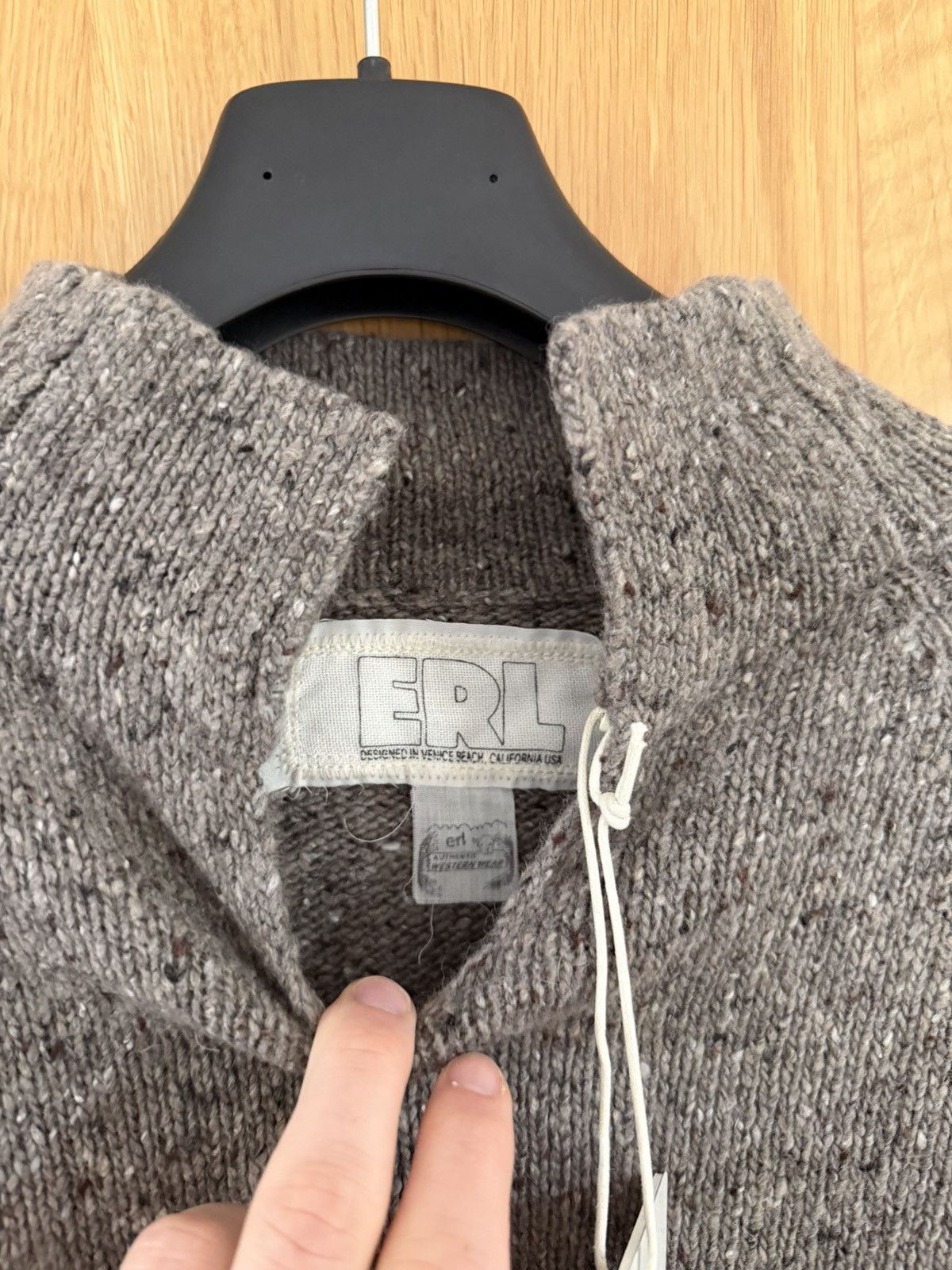 ERL ERL Slit Neck Sweater Knit Size US M / EU 48-50 / 2 - 3 Thumbnail