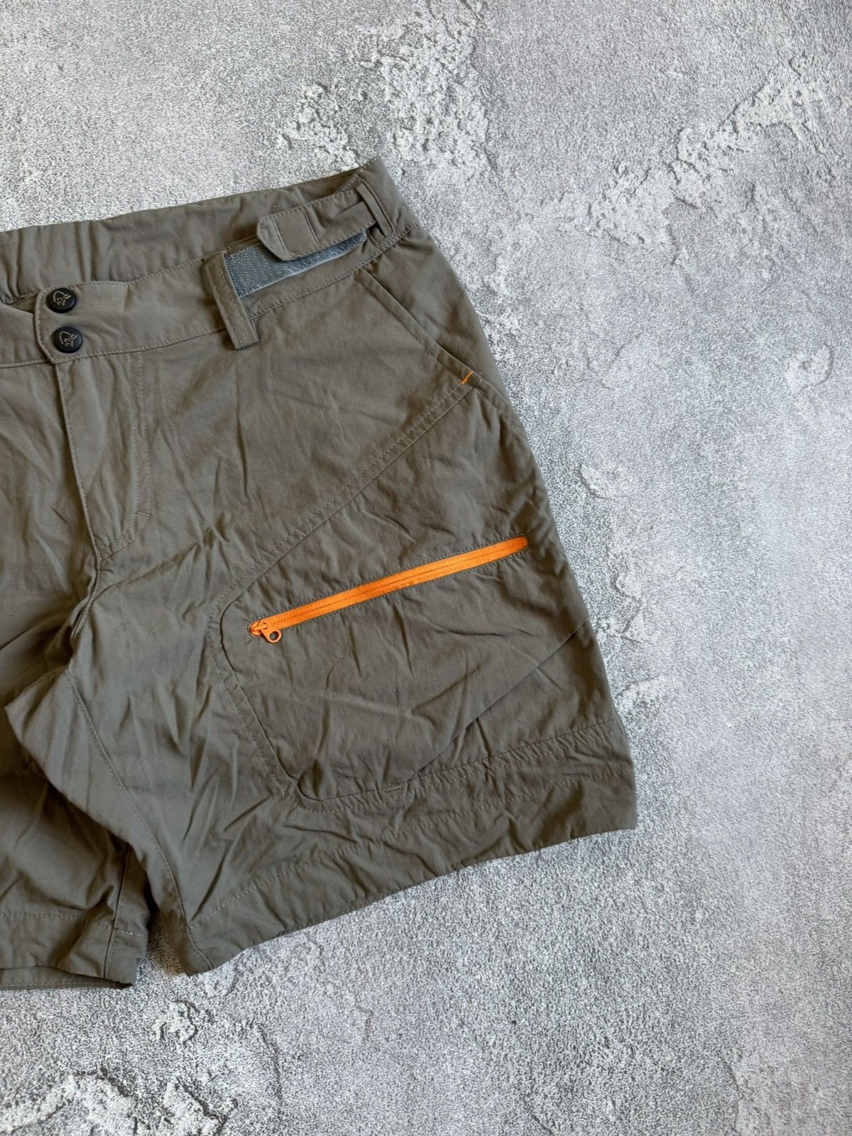 Norrona Norrona L wmns gorpcore cargo shorts 🩳 Size 27" / US 4 / IT 40 - 11 Thumbnail