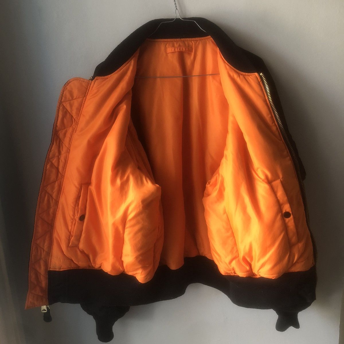 Japanese Brand Vintage 90s MA-1 Reversed Nylon Bomber Jacket Size US L / EU 52-54 / 3 - 7 Thumbnail