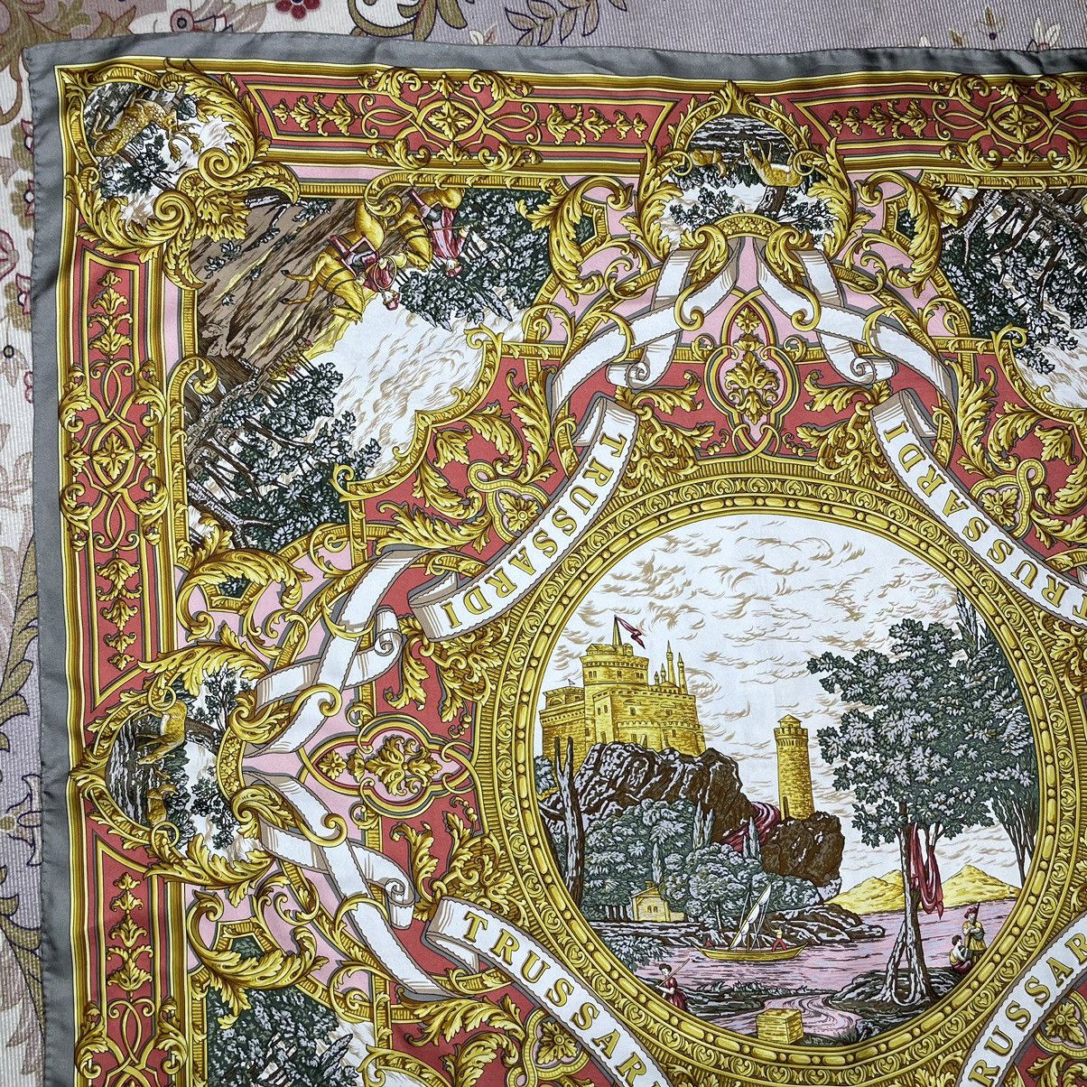Trussardi Vintage TRUSSARDI King Castle Design Silk Scarf Size ONE SIZE - 4 Thumbnail
