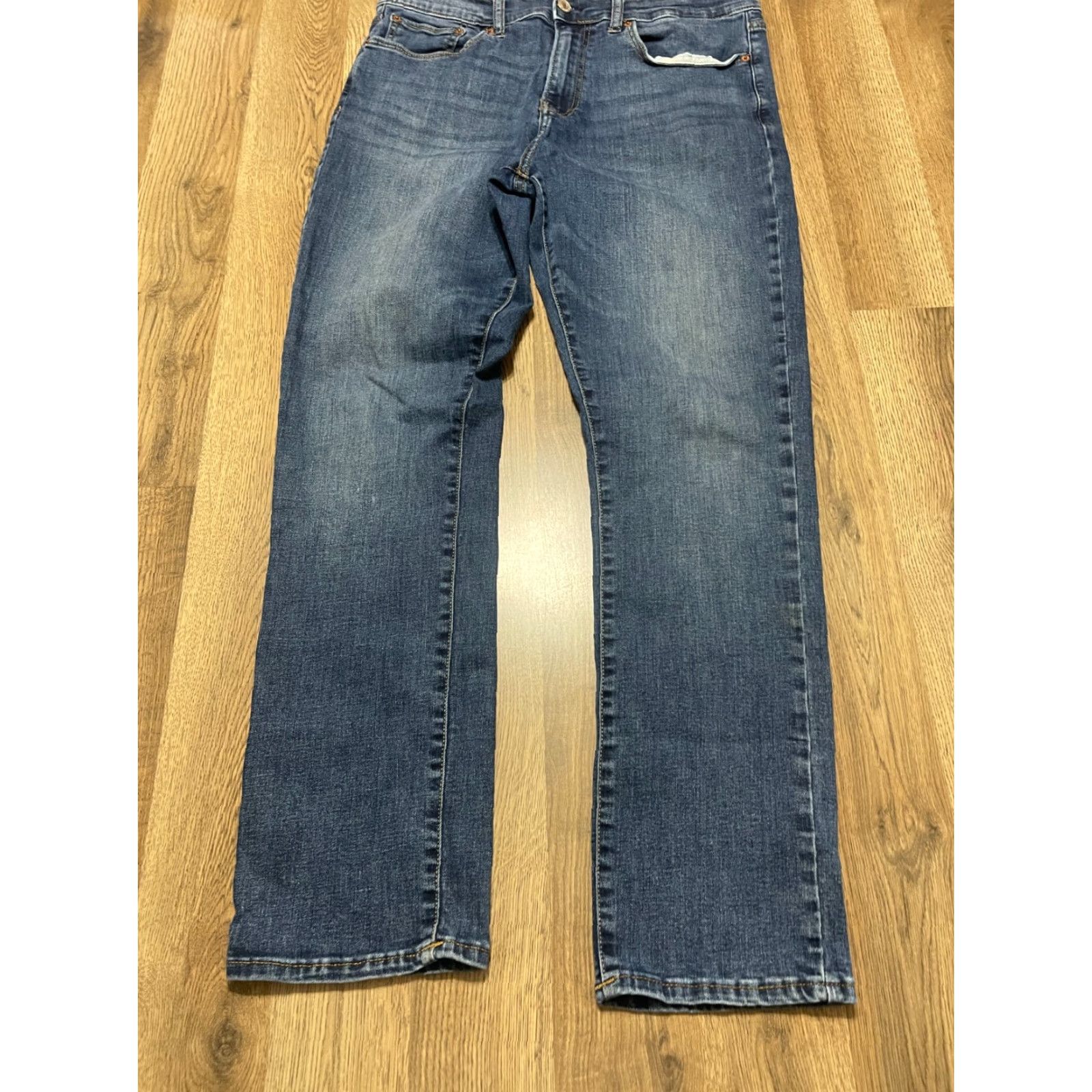 Lucky Brand Lucky Brand Jeans Mens 34/32 Blue Denim 410 Athletic Straight Straight Jeans Denim 5-Pocket Regular Rise Mid Vintage No Size US 34 / EU 50 - 2 Thumbnail