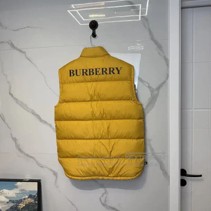 Burberry Burberry Yellow Logo Sleeveless Outerwear. Size US L / EU 52-54 / 3 - 2 Thumbnail