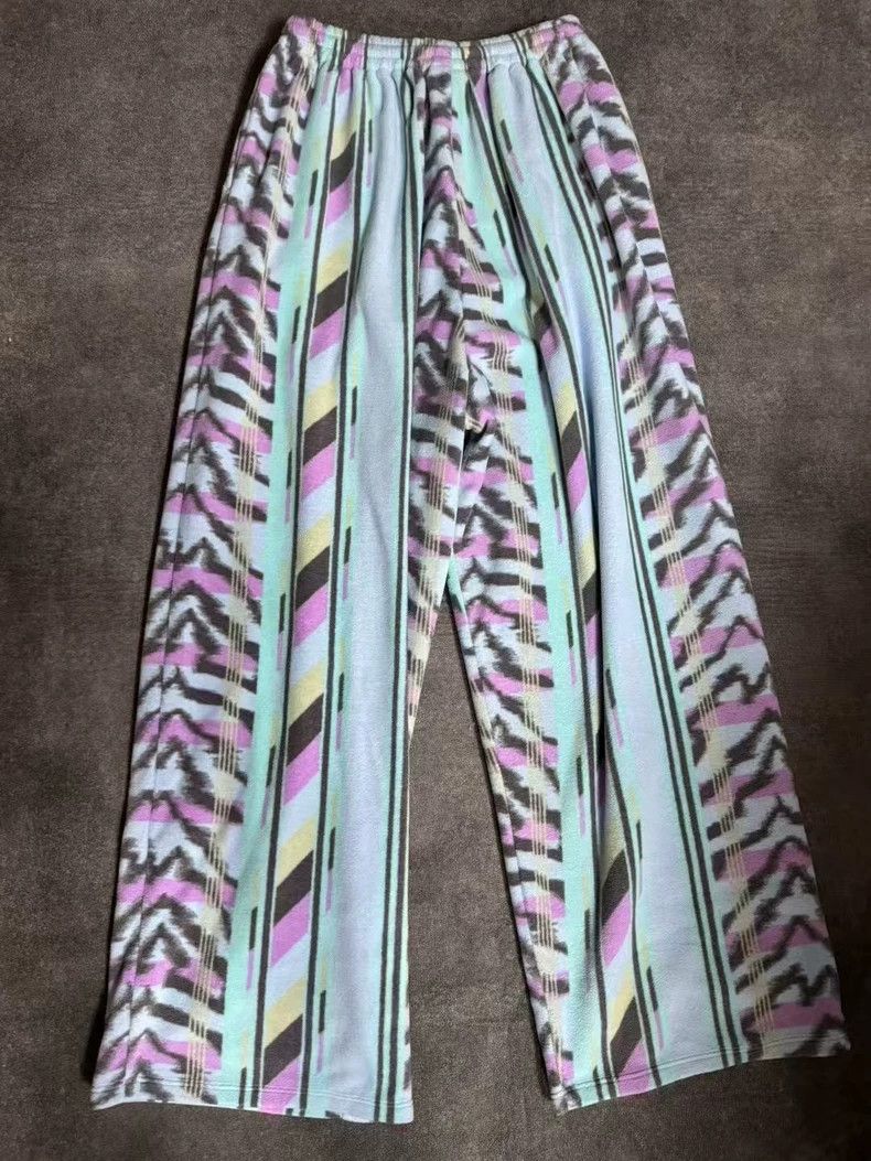 Balenciaga Balenciaga size XS Fleece sweatpants and trousers Size US 27 - 2 Thumbnail