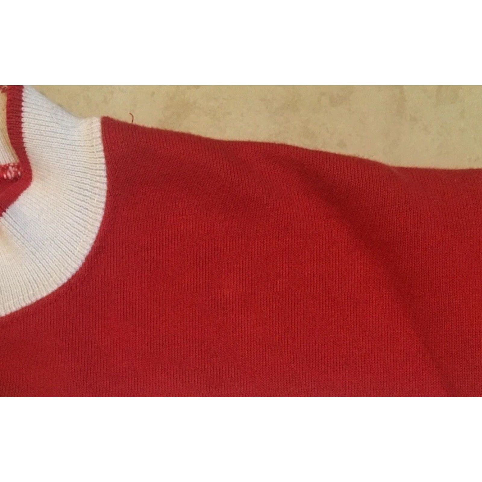 Guess VINTAGE Guess Jeans Sweatshirt Hoodie M Red 80s 90s USA Boxy Women Pullover Athletic Popular Retro Grunge Surf Skate Basketball style Spellout Size M / US 6-8 / IT 42-44 - 5 Thumbnail