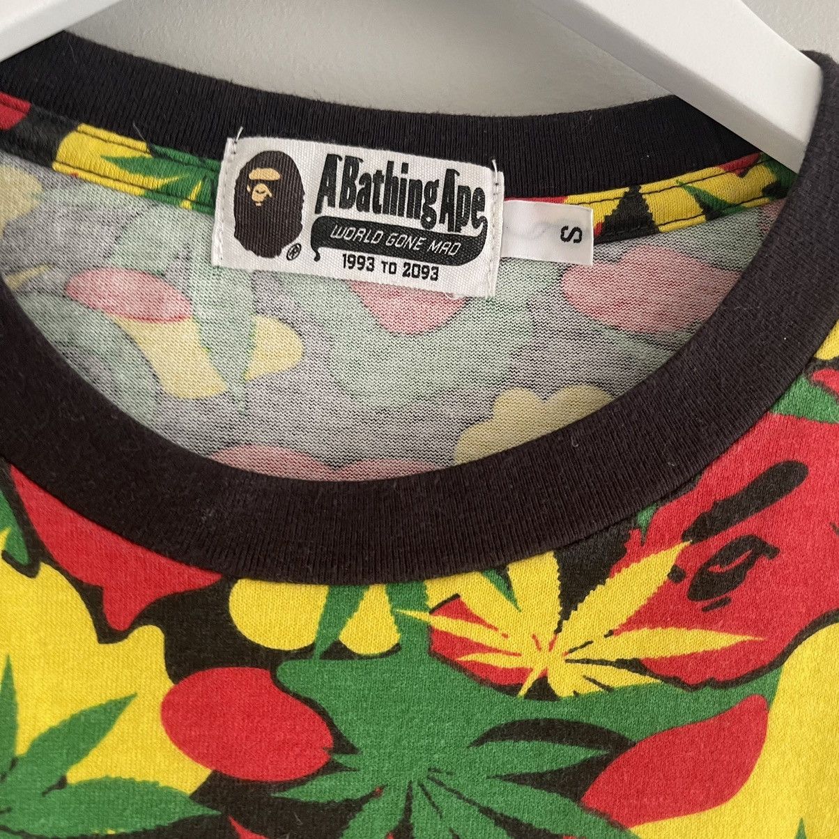 Bape × Snoop Dogg Bape X Snoop Lion Reincarnated Rasta Camo Pot Leaf Tee Size US S / EU 44-46 / 1 - 7 Thumbnail
