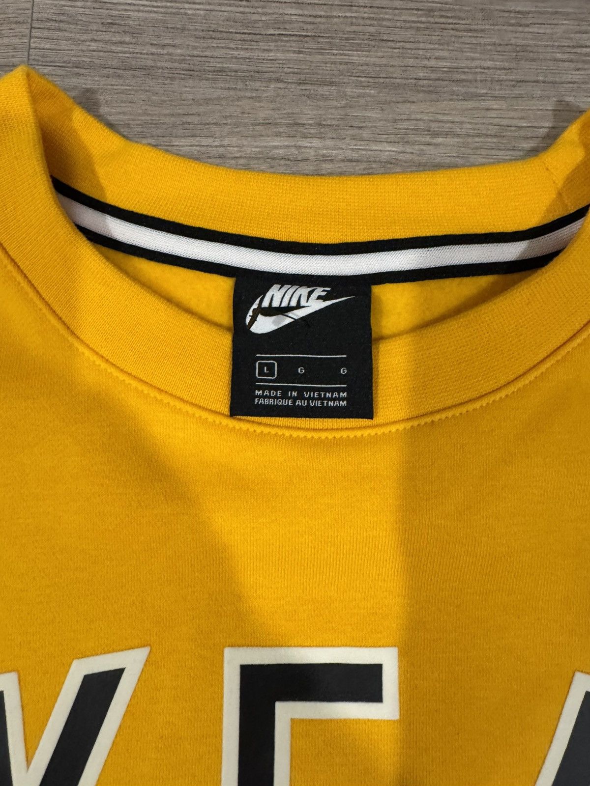 Nike Nike Air Crew Neck Size US L / EU 52-54 / 3 - 3 Thumbnail
