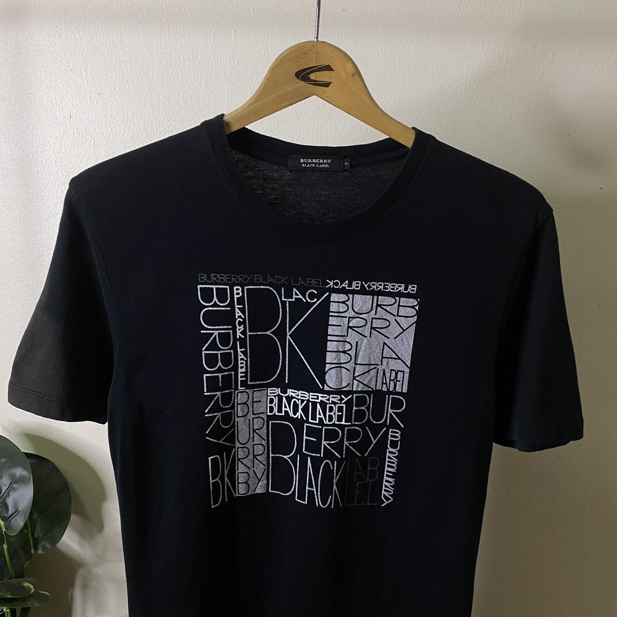 Burberry Burberry Black Label Nice Design Tee Size US XS / EU 42 / 0 - 2 Thumbnail