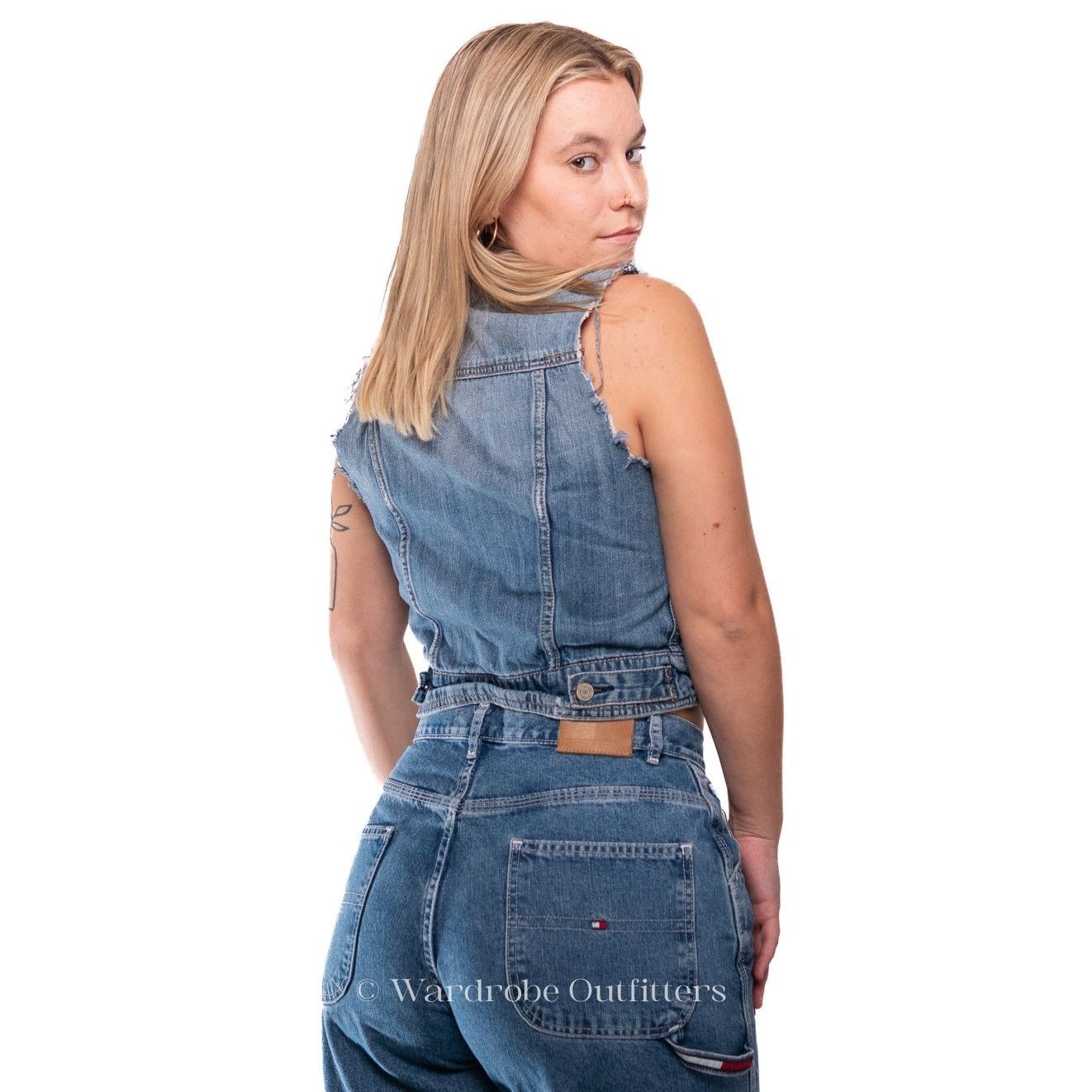 American Eagle Outfitters 2010 AEO Denim Cropped Cutoff Vest Size XS / US 0-2 / IT 36-38 - 4 Thumbnail