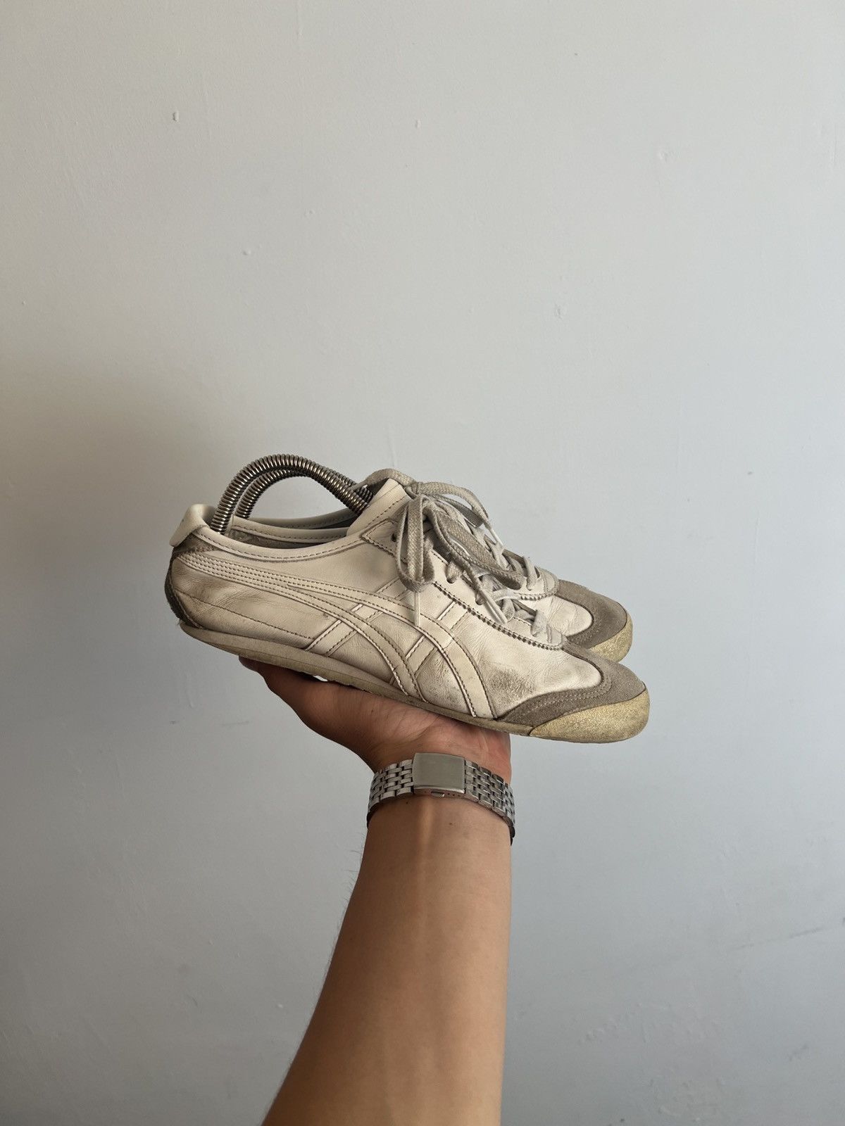 Asics Asics onitsuka tiger vintage shoes Size US 7 / EU 40 - 1 Thumbnail