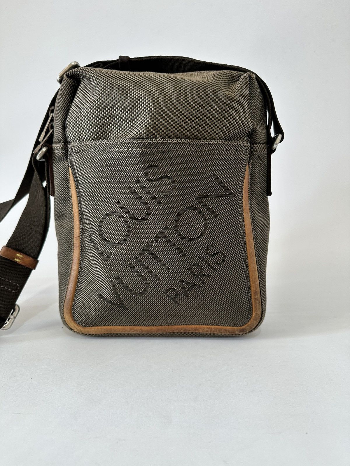 Louis Vuitton Louis Vuitton Terre Damier Geant Citadin Messenger Bag Size ONE SIZE - 2 Thumbnail