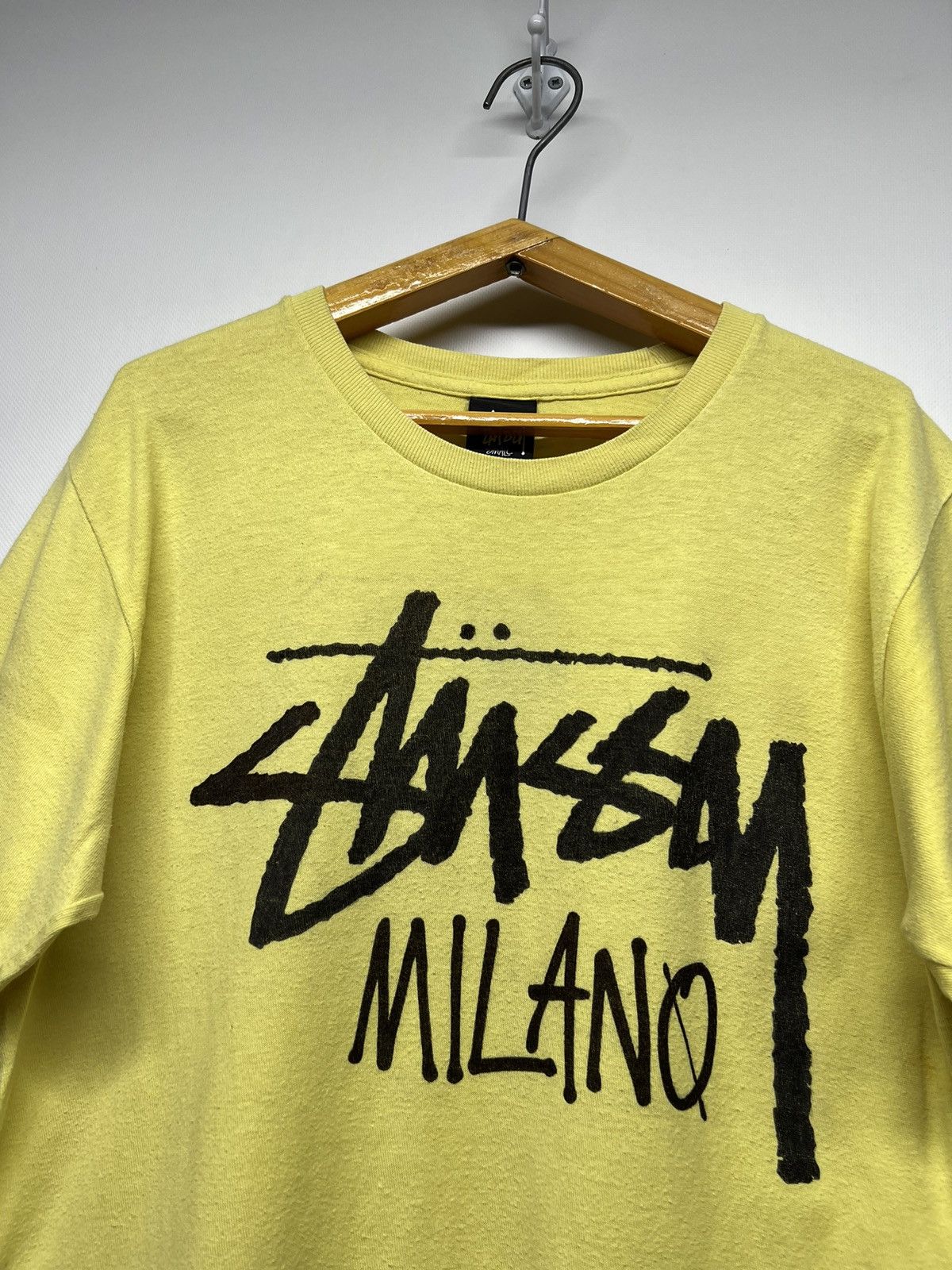 Stussy Vintage Y2k Stussy Milano 💛 Thrashed Faded T-Shirt 00’s Size US S / EU 44-46 / 1 - 1 Thumbnail