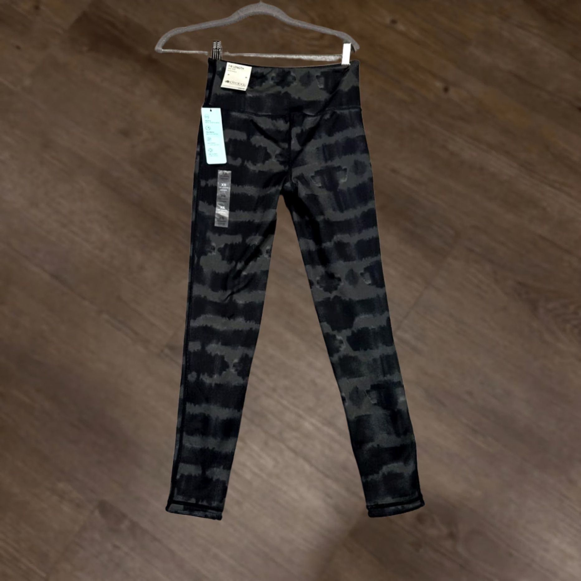 Vintage Ideology Leggings Women's XS Grey Camo Reversible Gym & Training Elastic Waist Activewear NEW Size 26" / US 2 / IT 38 - 1 Thumbnail