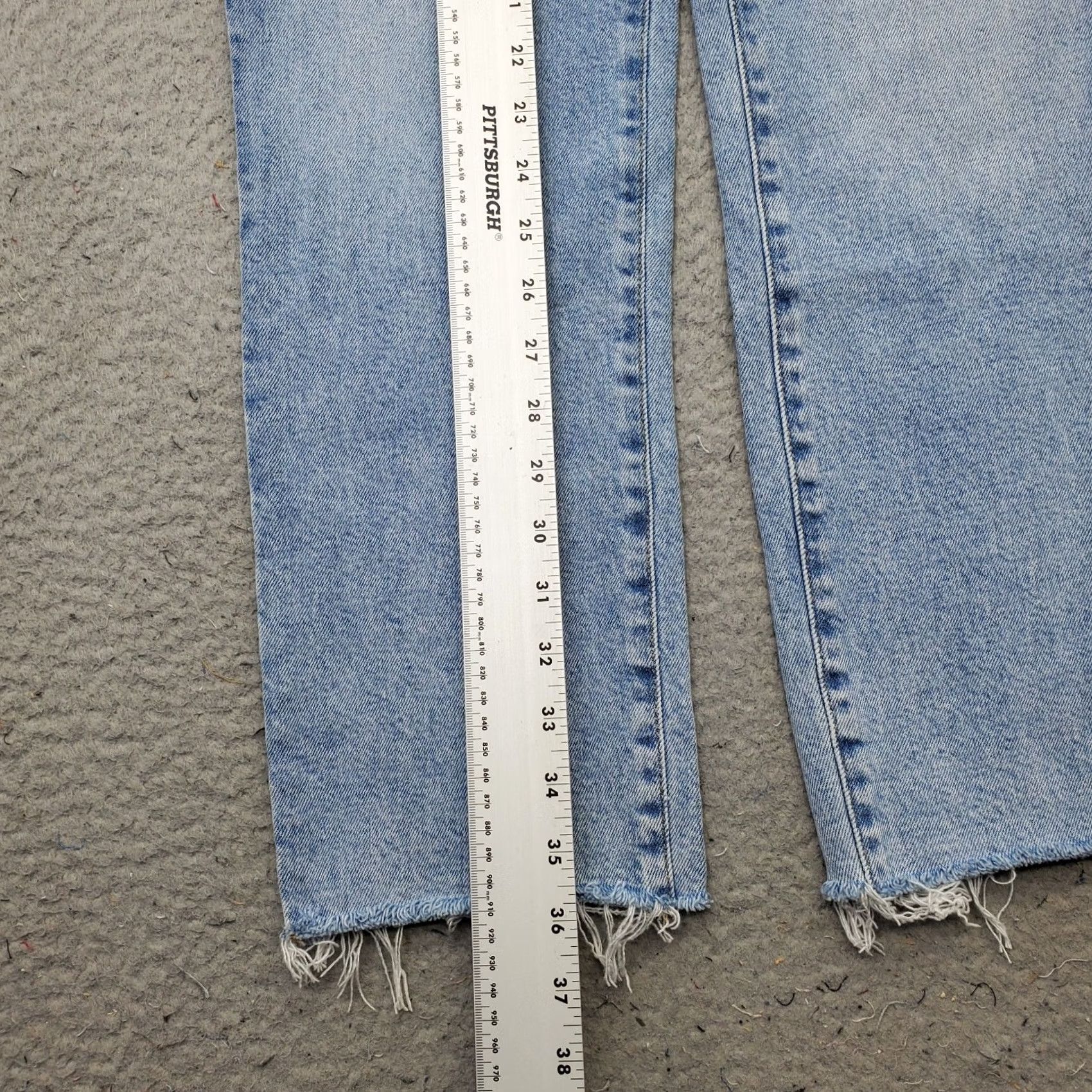 J.Crew J.Crew Essential Jeans Womens 28 Blue Denim Straight 5-Pocket Regular Size: 28 Womens Blue Jeans Size 28" / US 6 / IT 42 - 3 Thumbnail