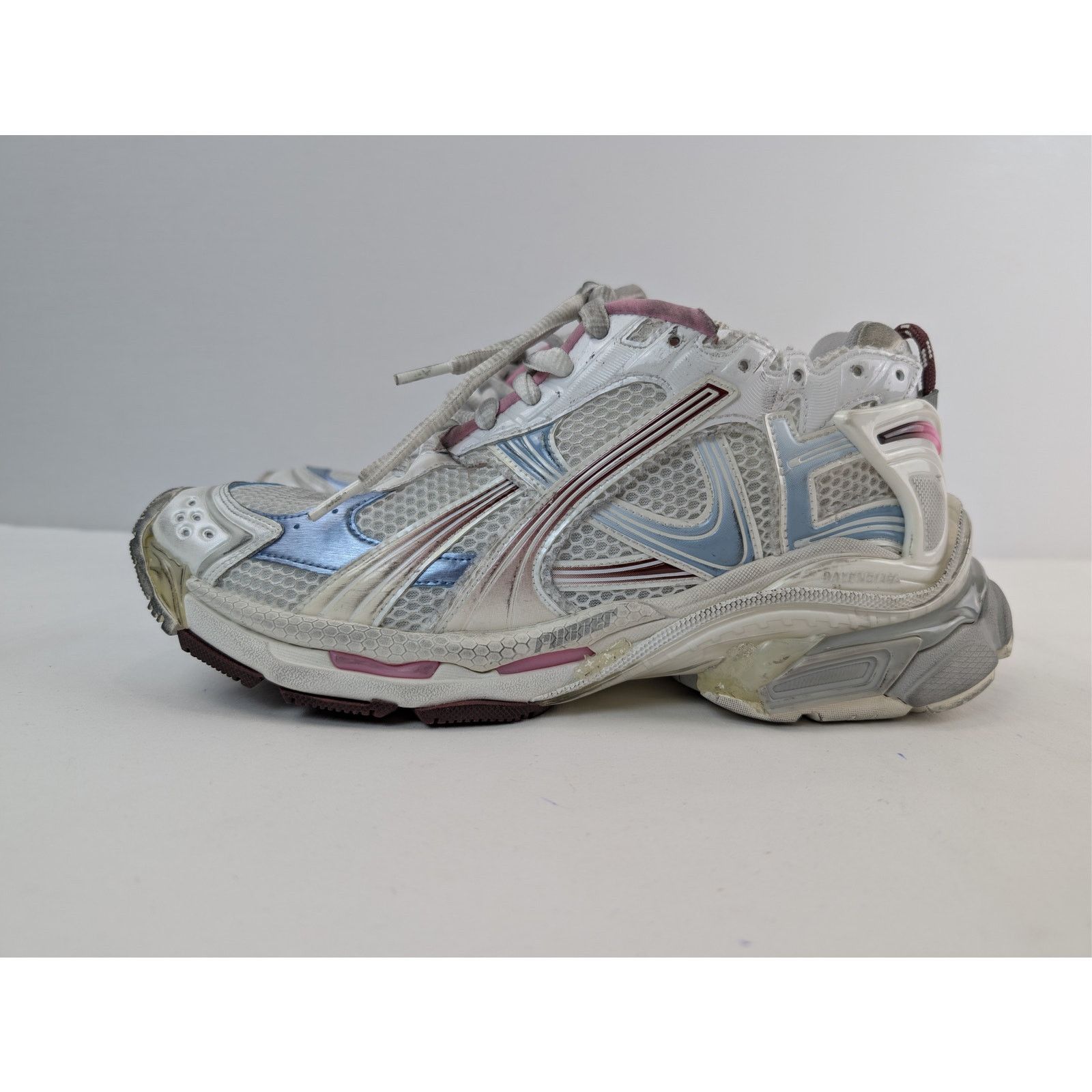 Balenciaga o1rshd1 Runner Gradient Sneaker in Multicolor Size US 11 / EU 44 - 9 Thumbnail