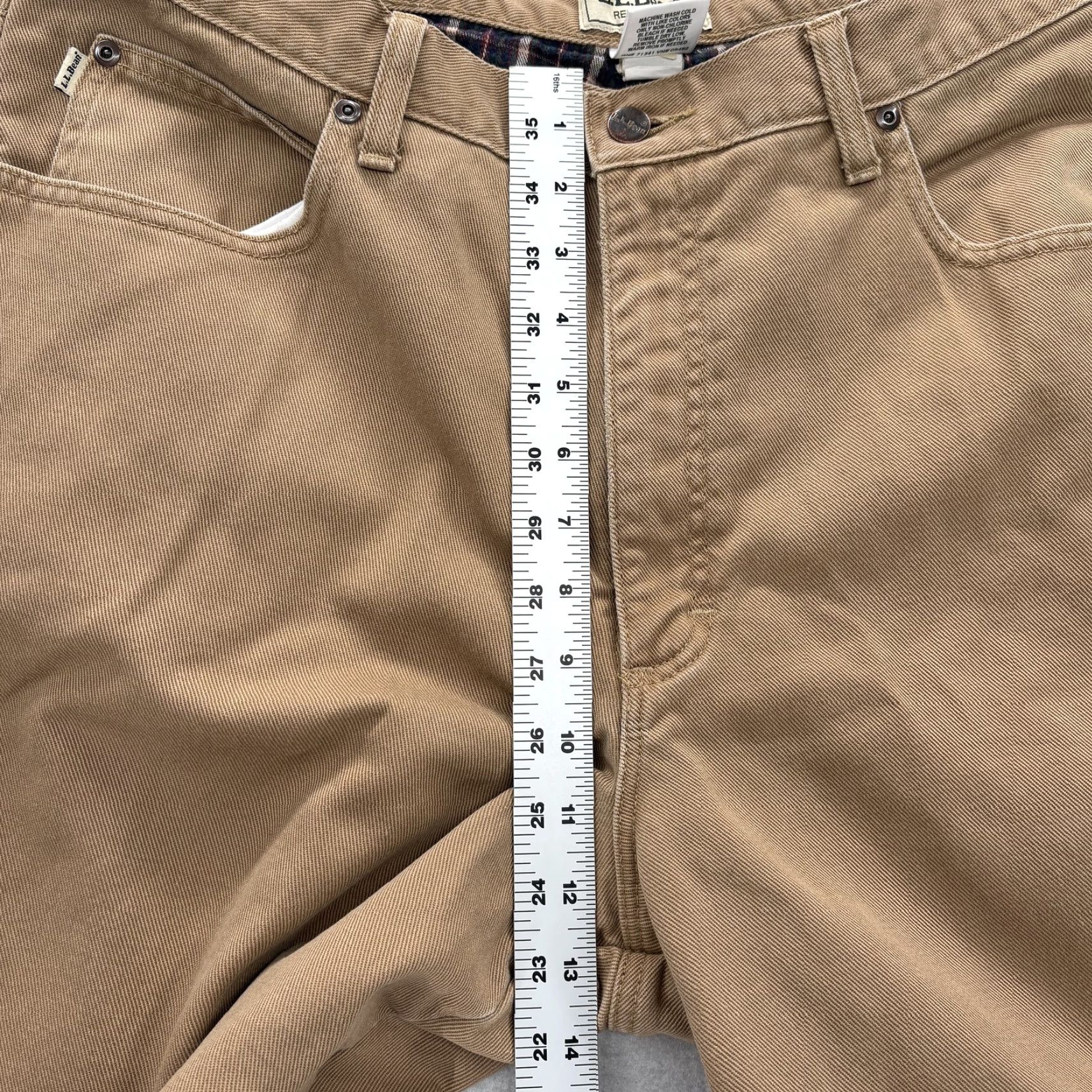 Vintage L.L. Bean Relaxed Fit Pants Mens 38x34 Khakis Flannel Lined 5-Pocket Coin Pocket Brown Beige Casual Workwear Regular Front Flat Tailored Size US 38 / EU 54 - 7 Thumbnail