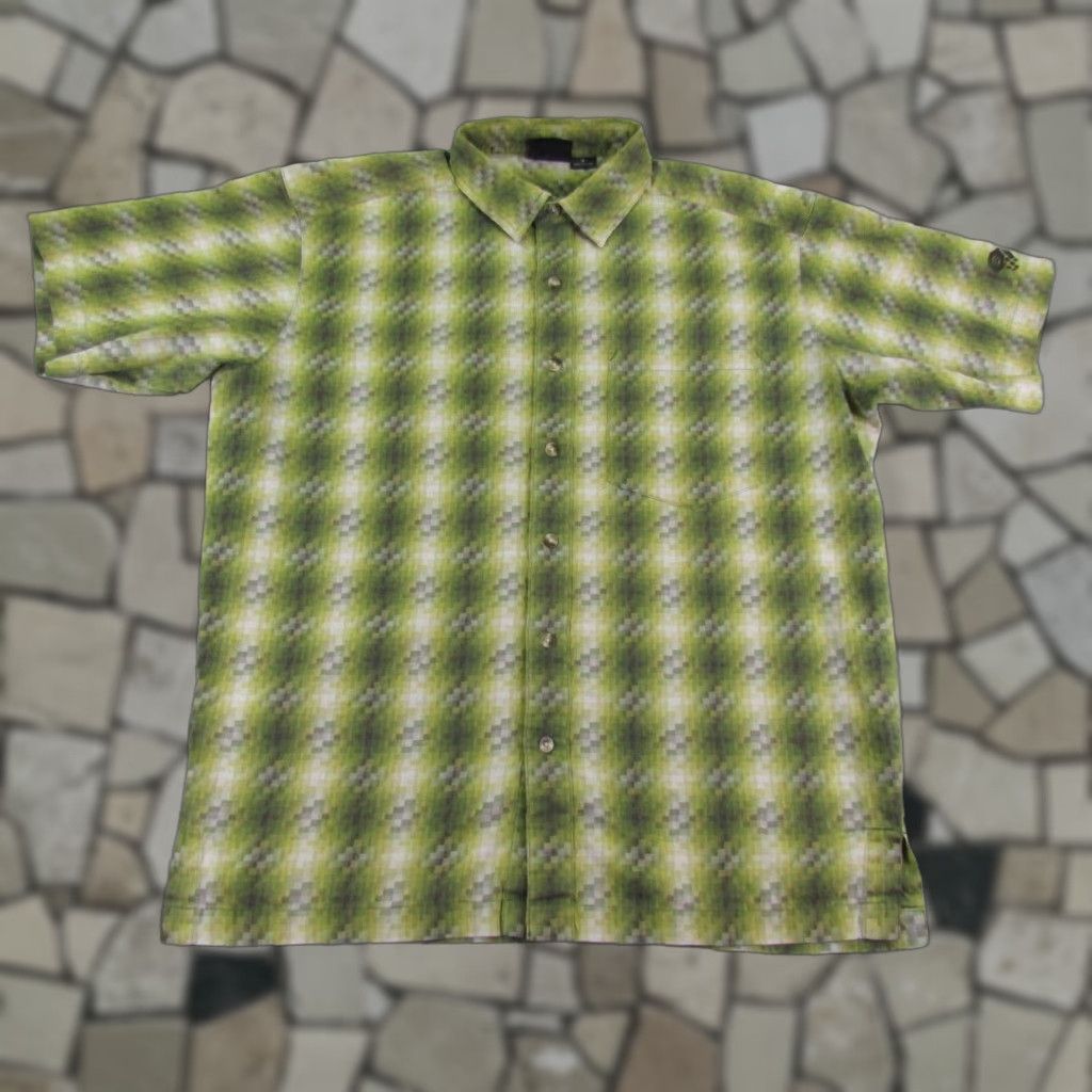 Mountain Hardwear VINTAGE Mountain Hardwear Shirt Mens Medium Green Plaid Button Up Camp Hiking Outdoors Size US M / EU 48-50 / 2 - 1 Thumbnail
