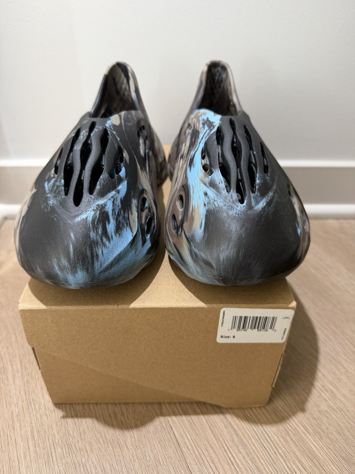 Adidas × Kanye West Adidas Yeezy Foam Runner Size US 8 / EU 41 - 3 Thumbnail