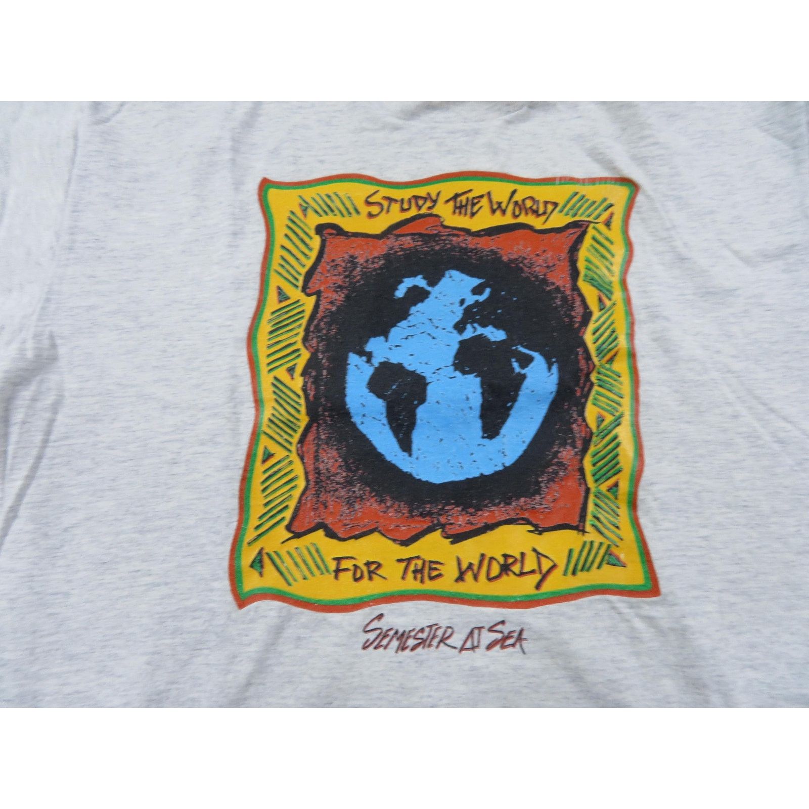 Lee Study the World For The World Gray T-shirt Lee Sz L-XL 1990s Size US L / EU 52-54 / 3 - 2 Thumbnail