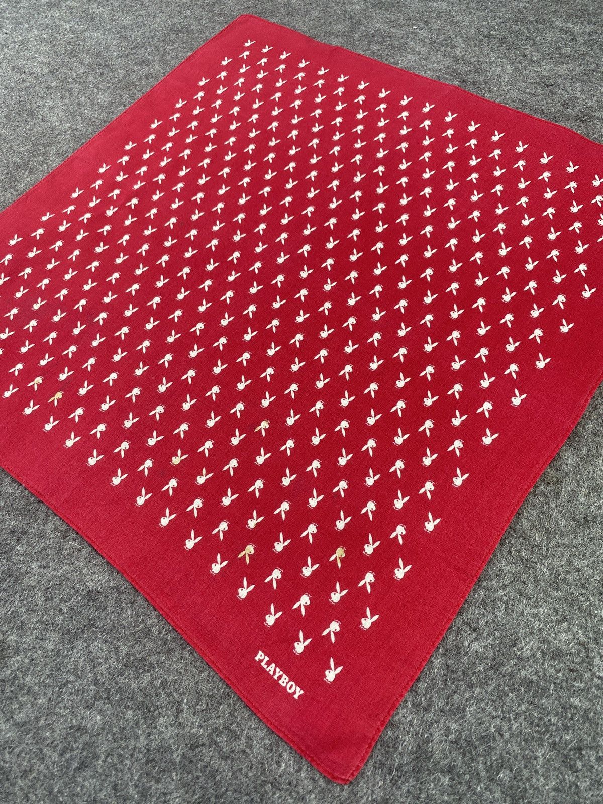 Playboy × Vintage PLAYBOY MONOGRAM bandana handkerchief neckerchief- B028 Size ONE SIZE - 4 Thumbnail