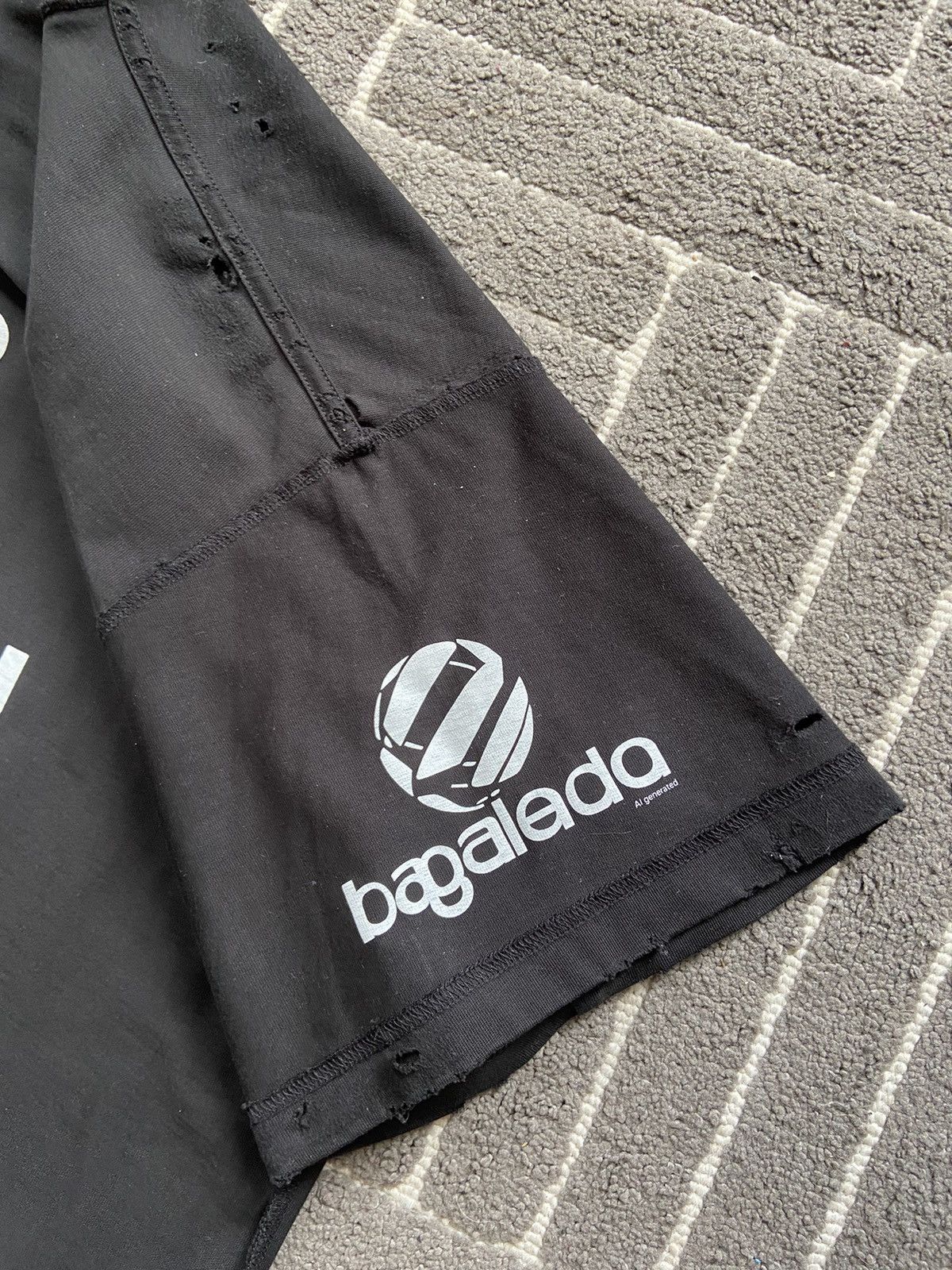 Balenciaga SS24 Balenciaga AI Generated T-Shirt Size US L / EU 52-54 / 3 - 4 Thumbnail