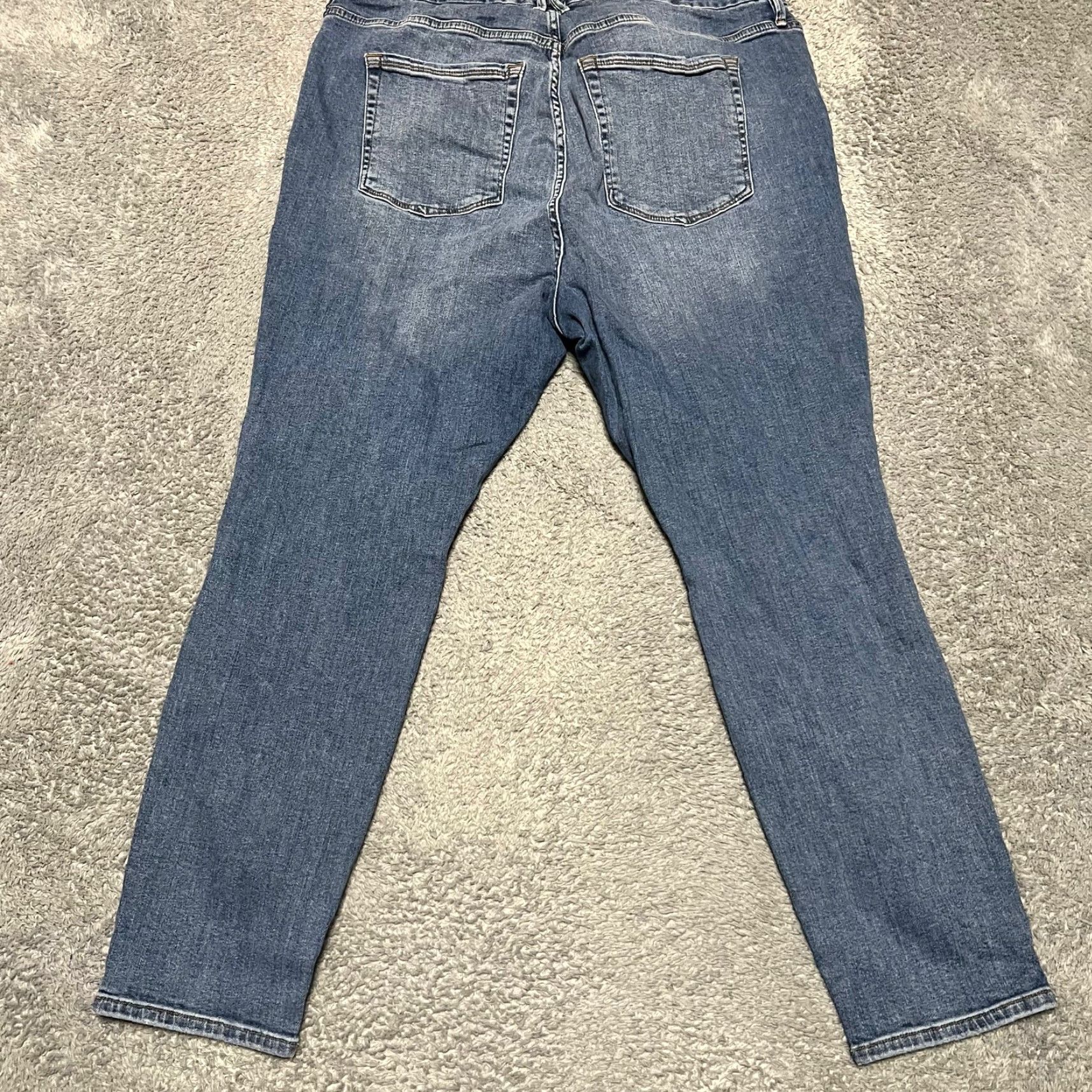 Good American VINTAGE Good American Jeans Womens 18 (36x26) Good Legs Skinny Distressed Cropped Ladies Womens Jeans Skinny Distressed Cropped 18 Blue Modern Size 40" / US 18 - 4 Thumbnail