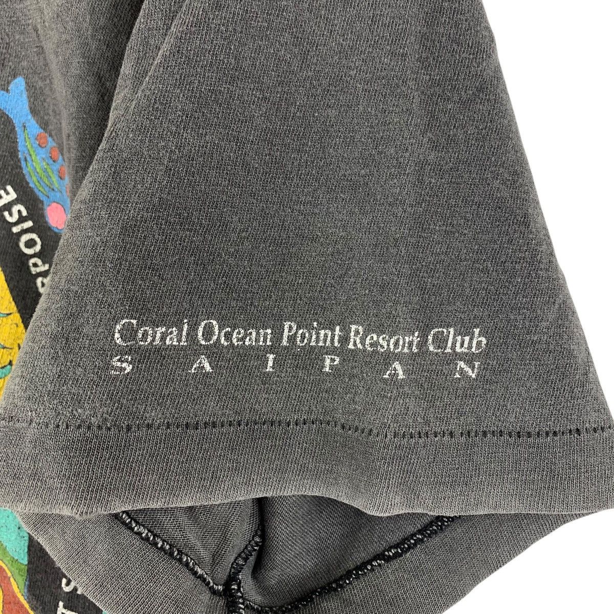 Vintage Vintage 90s SAIPAN Marine mammal colourfull fish printed tee Size US M / EU 48-50 / 2 - 10 Thumbnail
