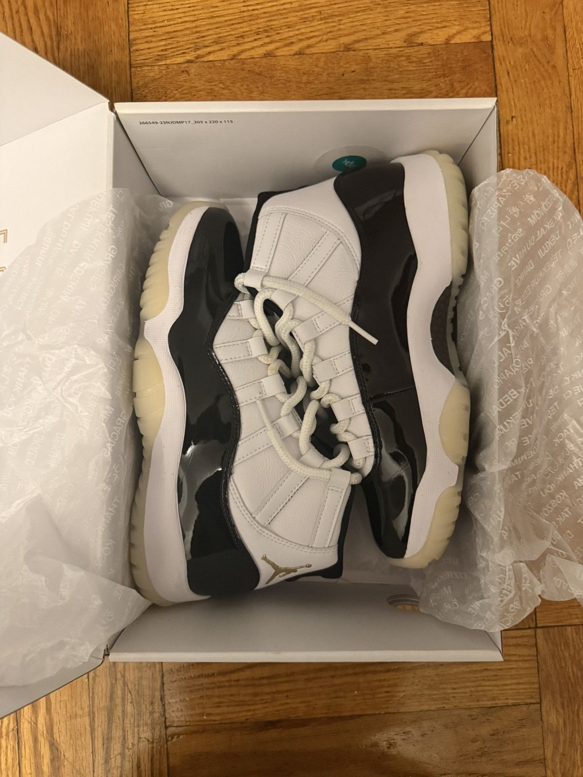 Jordan Brand Air Jordan Gratitude Retro 11s Size US 8 / IT 38 - 9 Thumbnail