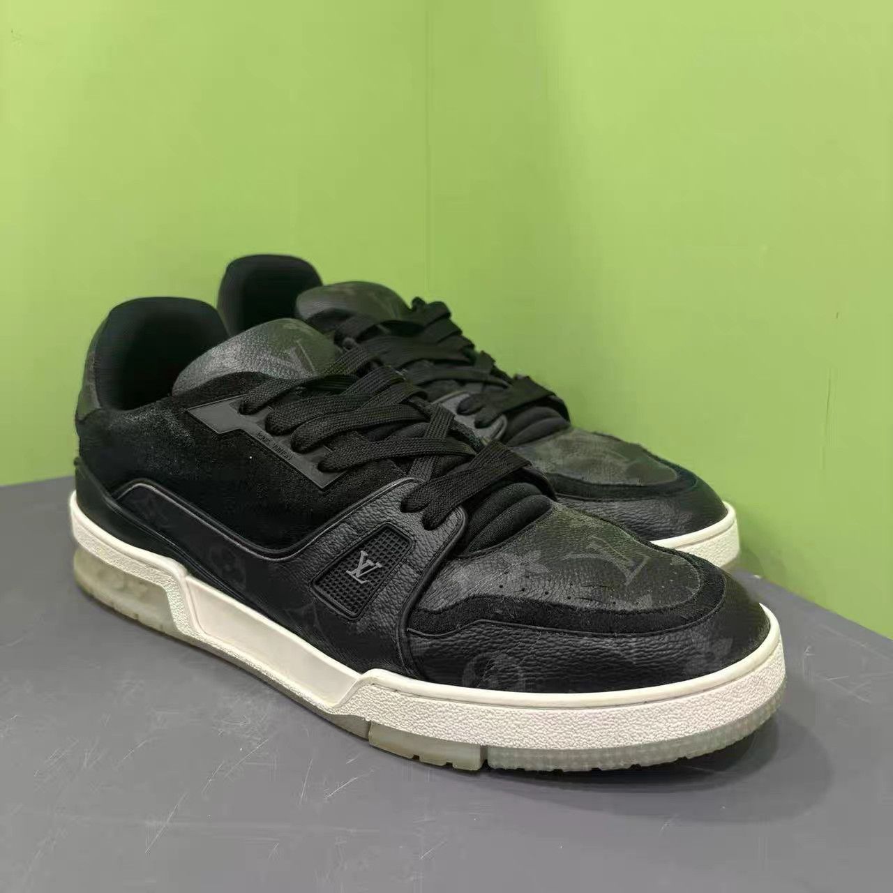 Louis Vuitton Louis Vuitton Trainer Sneakers K15 Size US 9 / EU 42 - 3 Thumbnail