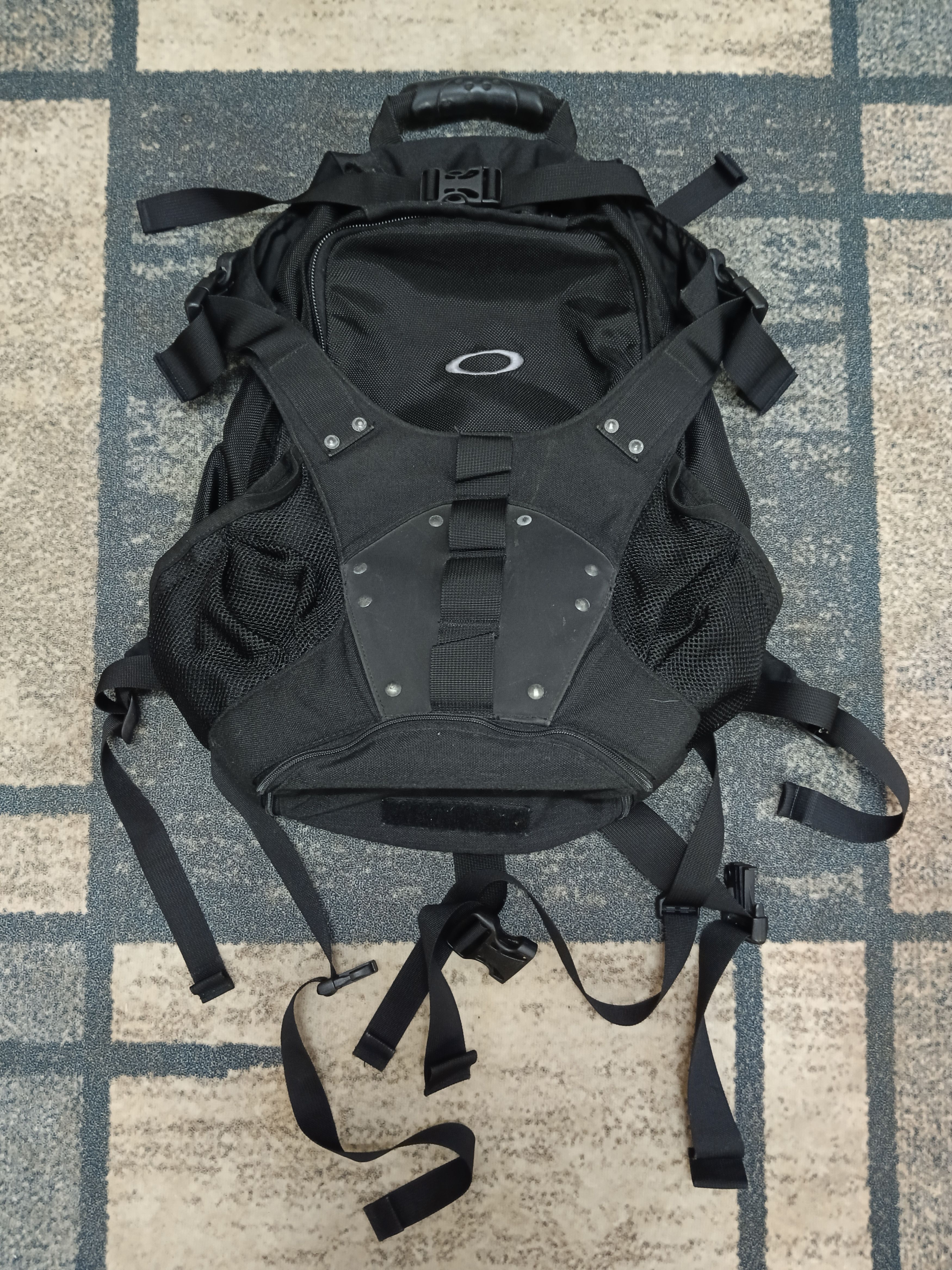 Oakley × Vintage 90s OAKLEY VINTAGE TACTICAL BAGPACK Size ONE SIZE - 1 Thumbnail