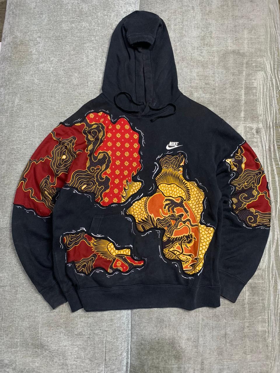 Nike Nike x Batik Rework Traditional Indonesian Hoodie Size US L / EU 52-54 / 3 - 2 Thumbnail
