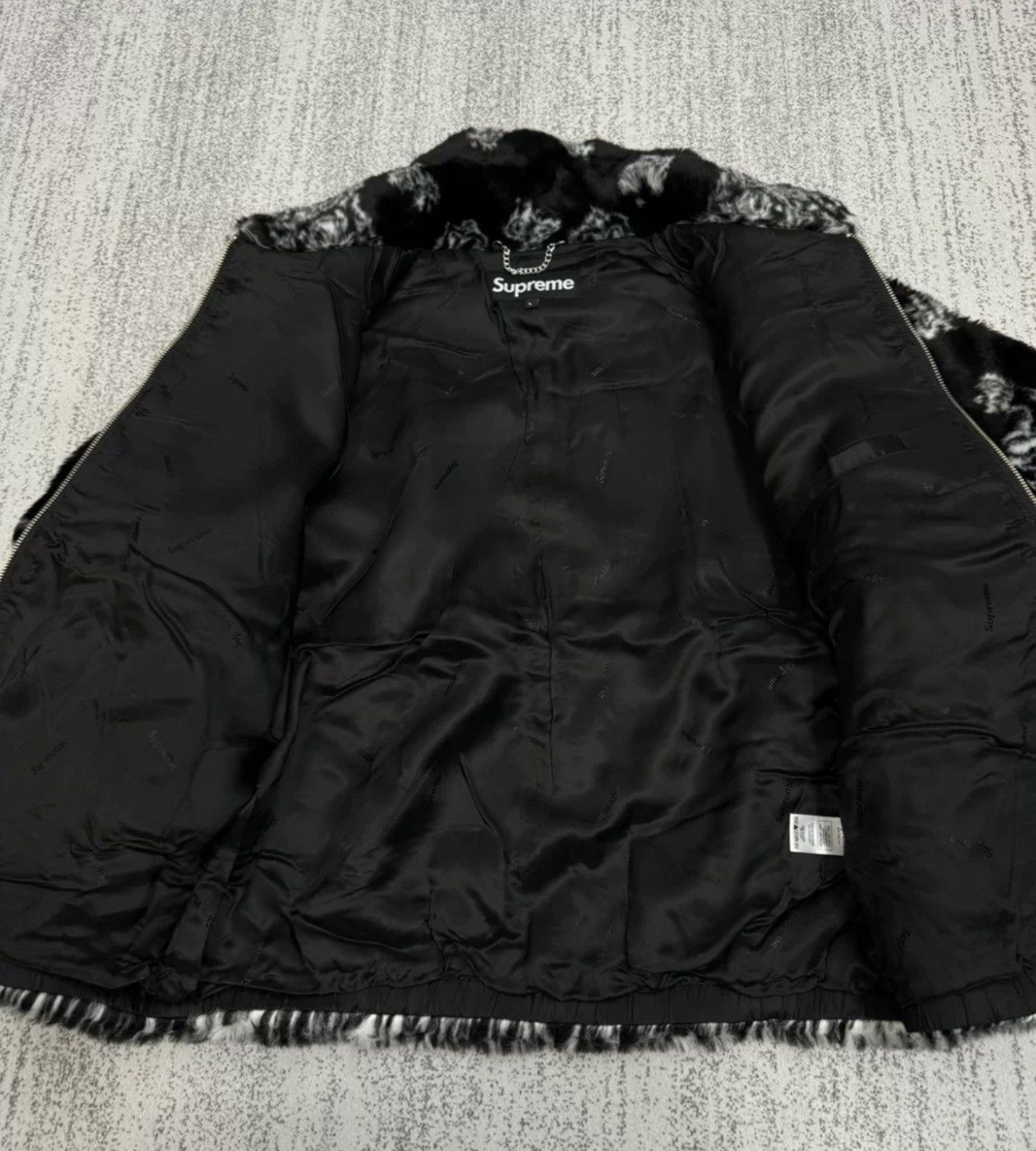 Supreme Supreme bandana Faux Fur bomber jacket black Size US L / EU 52-54 / 3 - 4 Thumbnail
