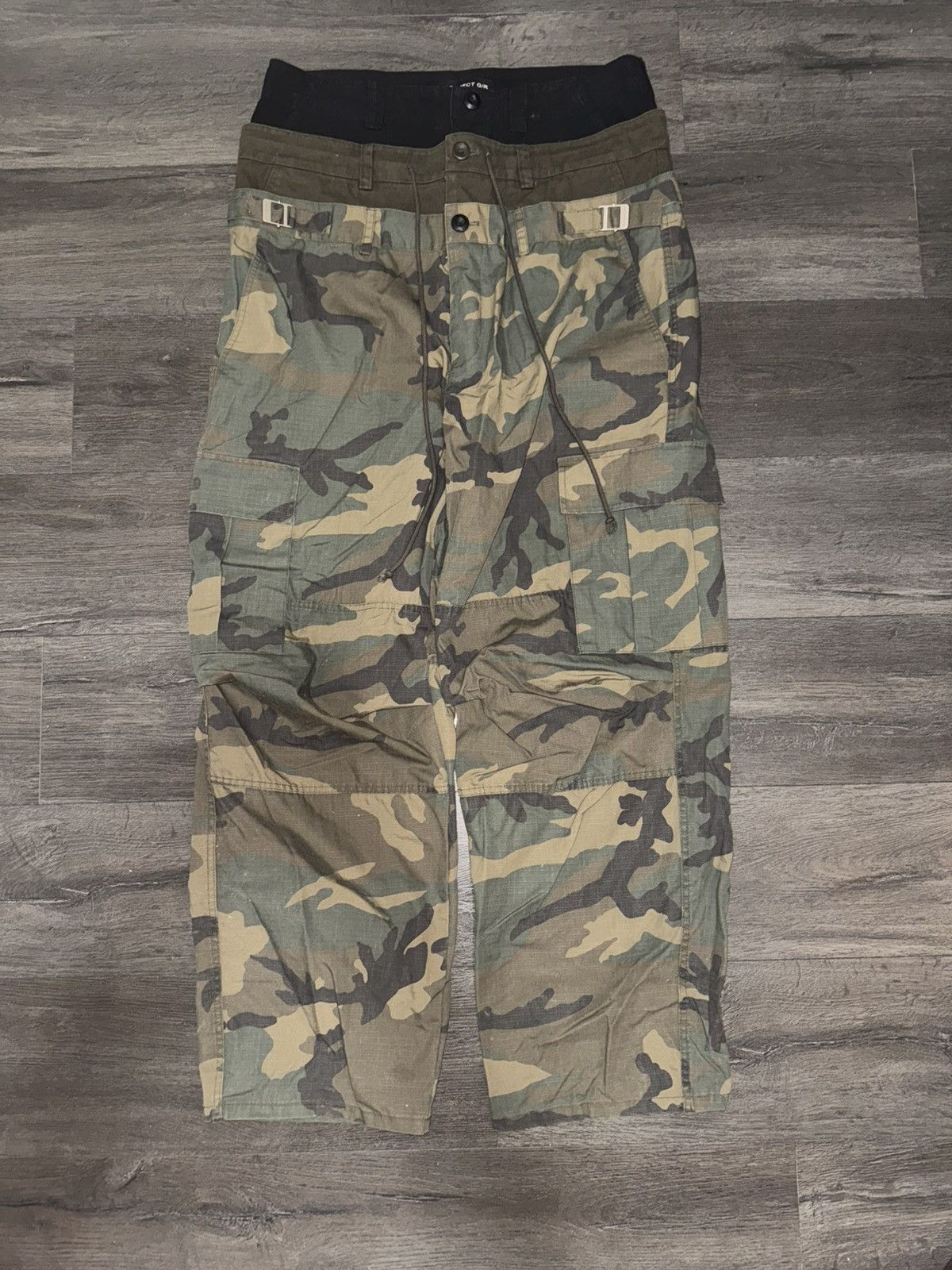 パンツ PROJECT G/R 3 LAYERD CARGO PANTS / CAMO PROJECT G/R - 3 LAYERD CARGO PANTS | HBX - Globally Curated