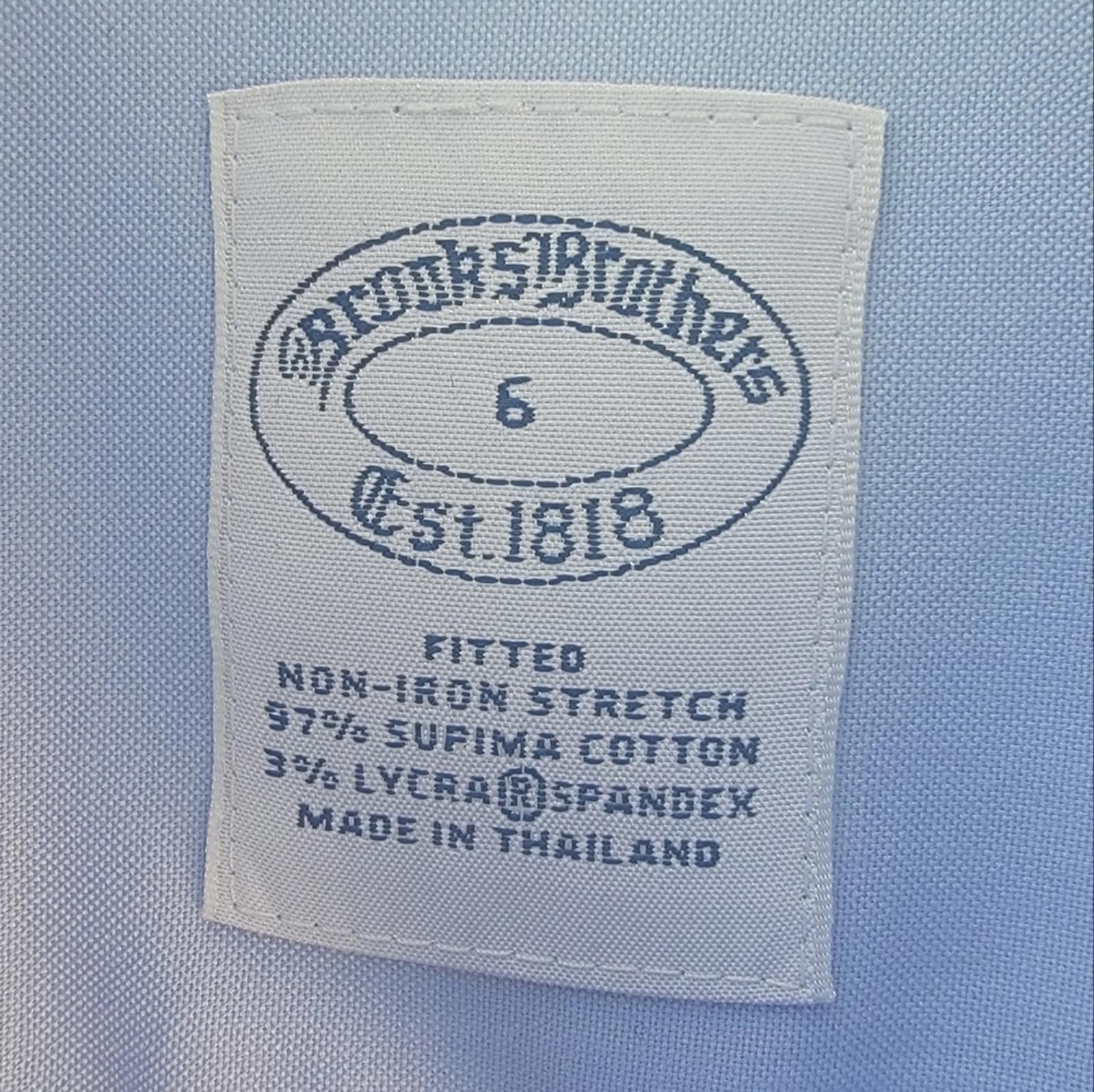 Brooks Brothers Brooks Brothers Light Blue Button Down Shirt Size M / US 6-8 / IT 42-44 - 9 Thumbnail