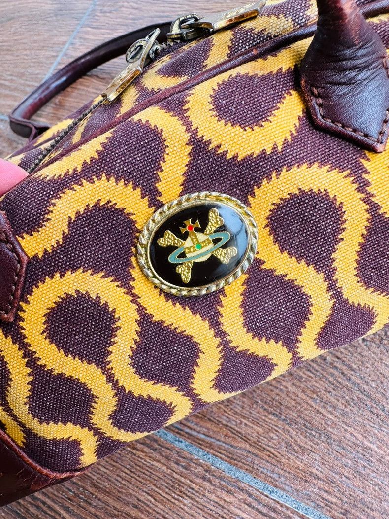 Vivienne Westwood Vivienne Westwood size os Enamel logo pirate pattern buffal Size ONE SIZE - 2 Thumbnail